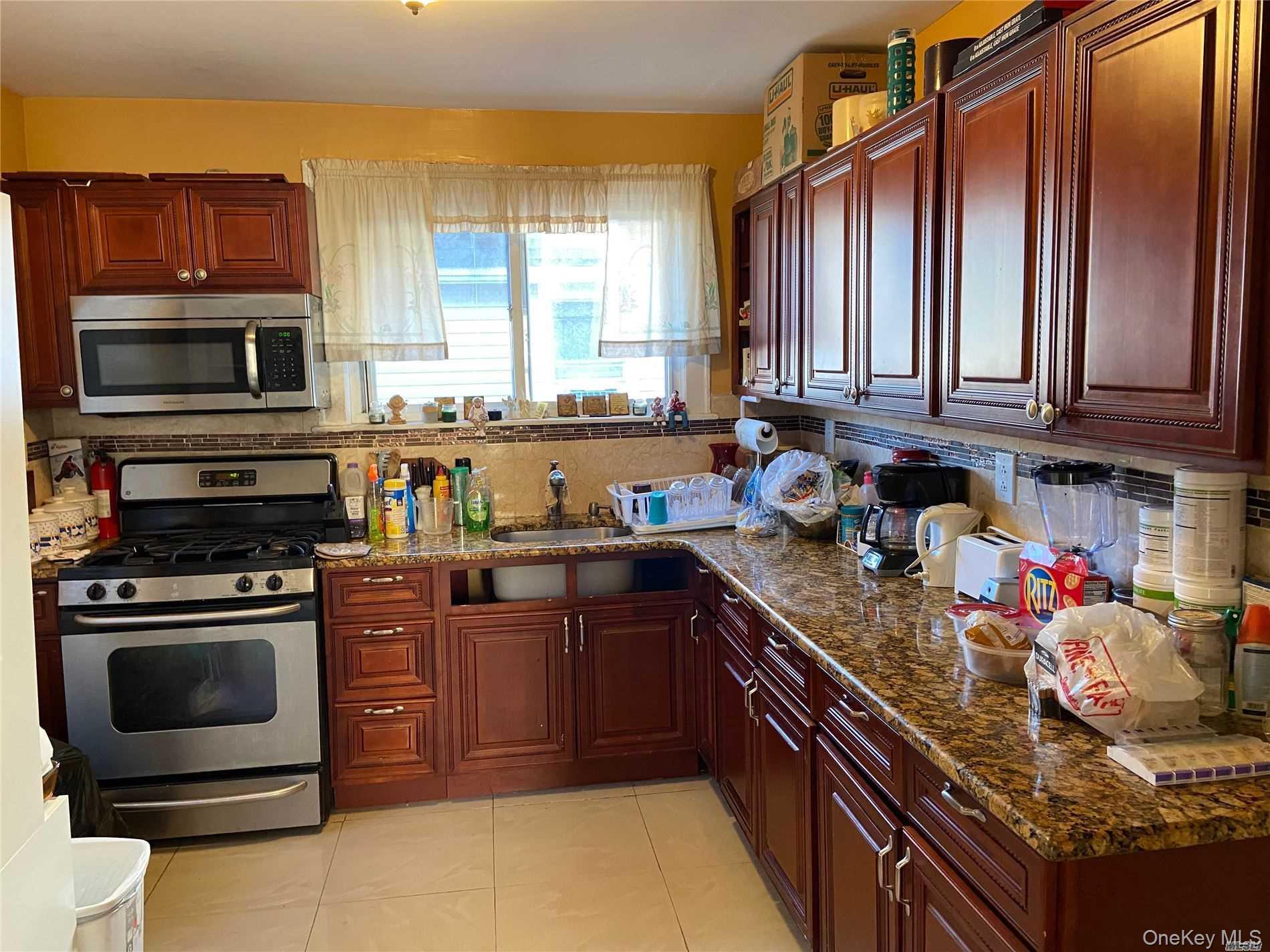 Single Family Edward Nassau County, NY 11510, MLS-905189-10