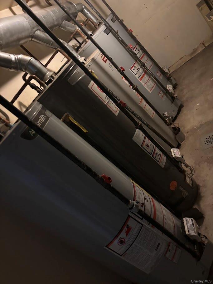 Single Family 70th Queens, NY 11377, MLS-905198-7