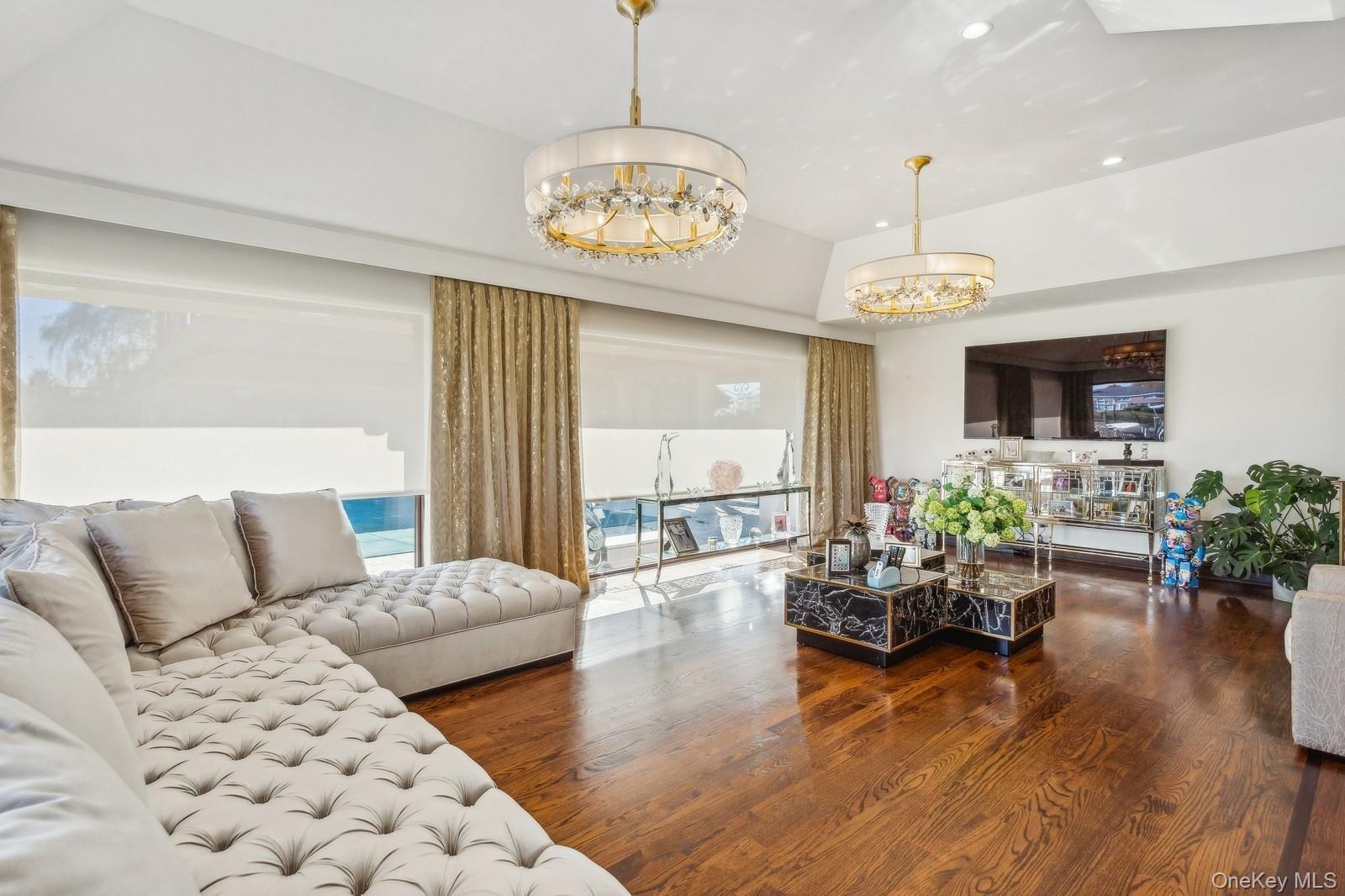 Single Family Heron Nassau County, NY 11557, MLS-905242-31