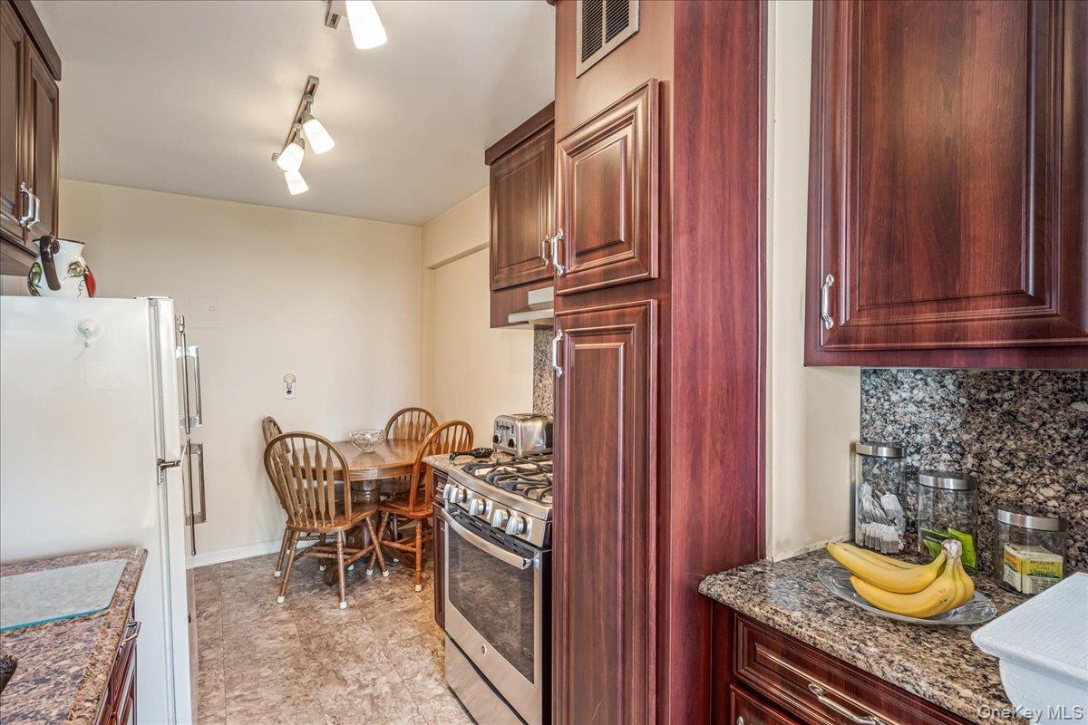 Coop Cross Island  Queens, NY 11357, MLS-905243-11