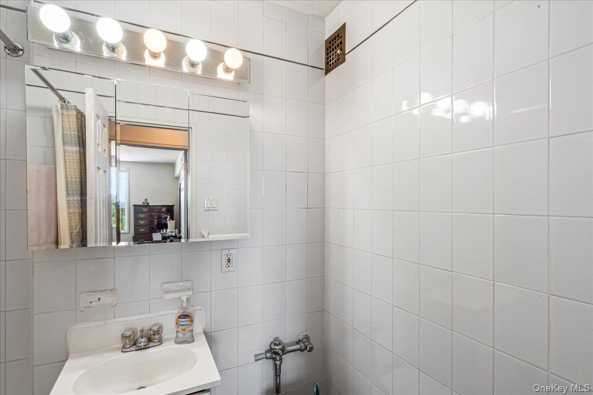 Coop Cross Island  Queens, NY 11357, MLS-905243-14