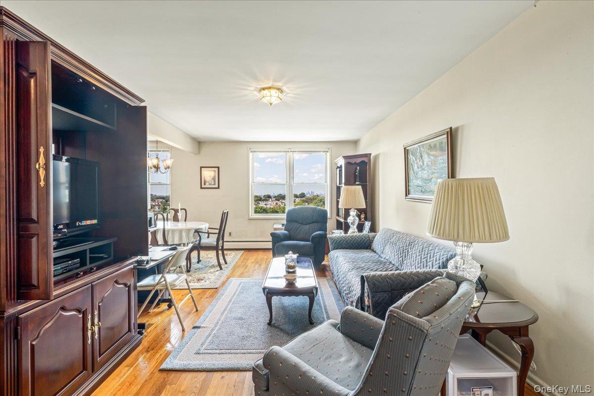 Coop Cross Island  Queens, NY 11357, MLS-905243-4