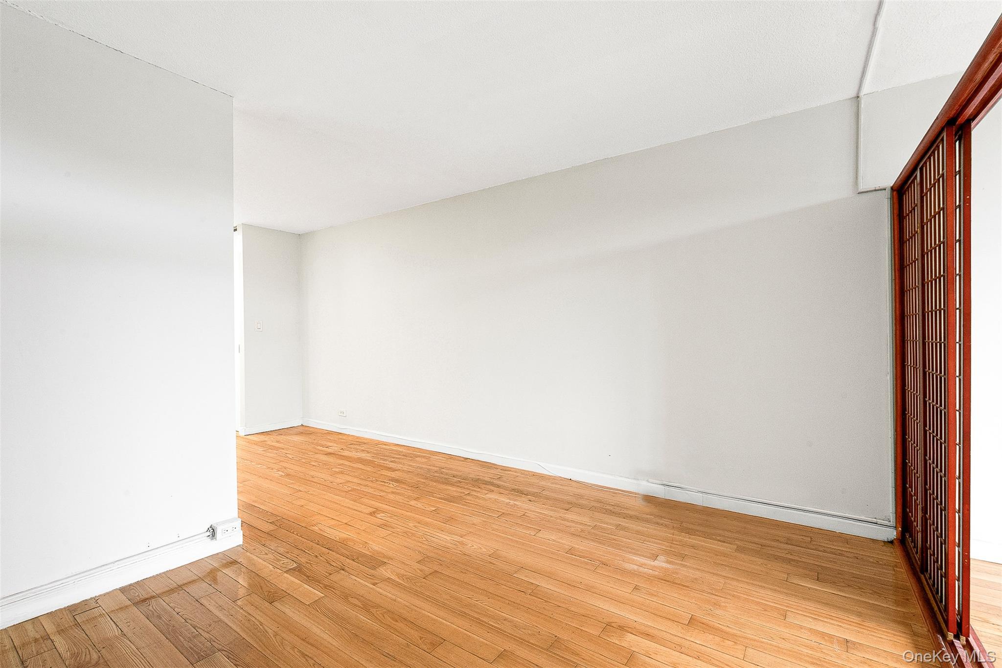 Apartment Union  Queens, NY 11367, MLS-905248-13