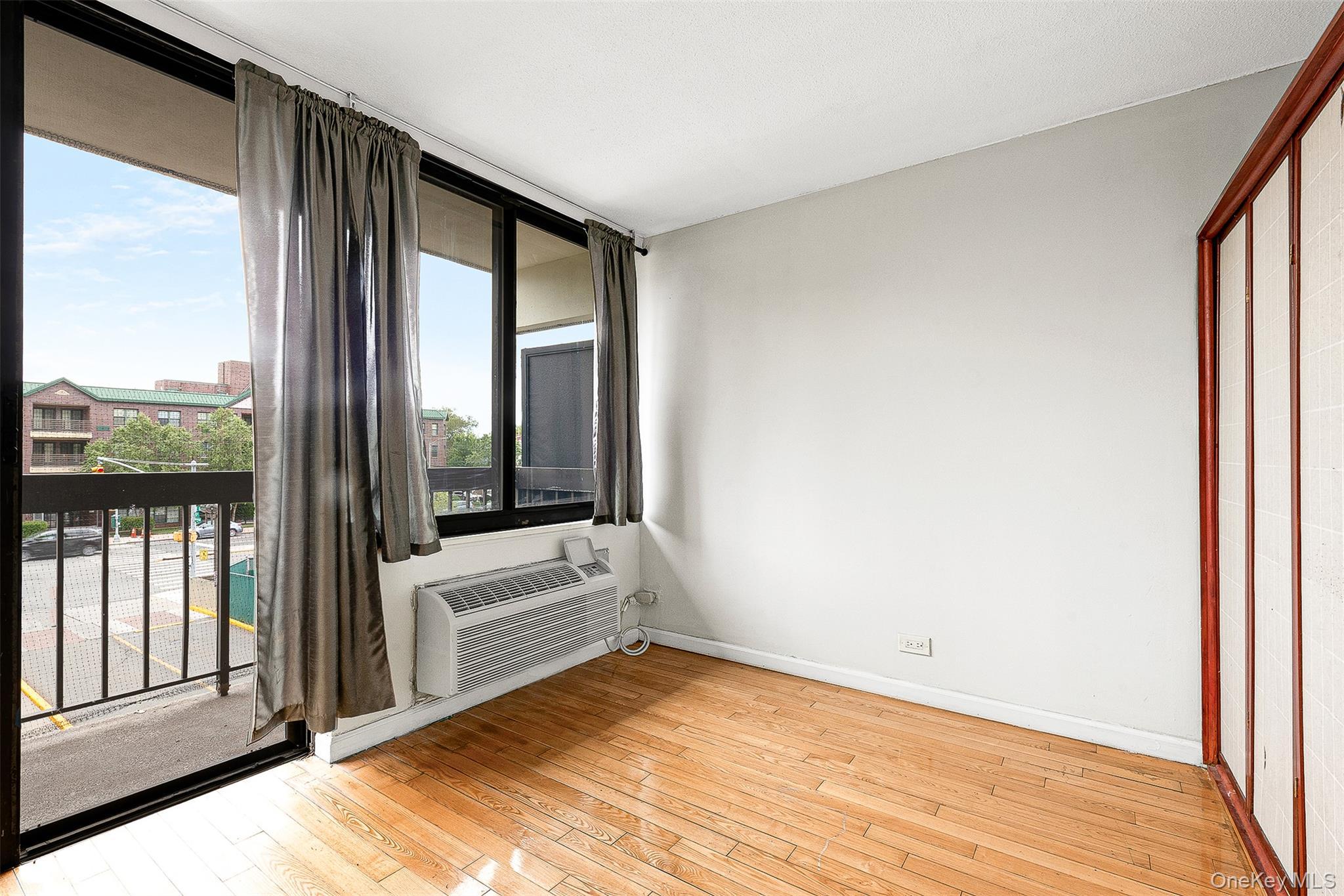 Apartment Union  Queens, NY 11367, MLS-905248-15