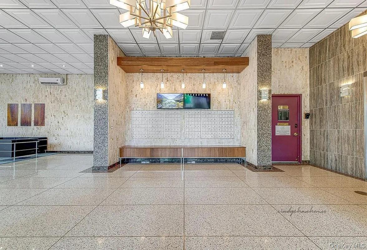 Apartment Union  Queens, NY 11367, MLS-905248-3