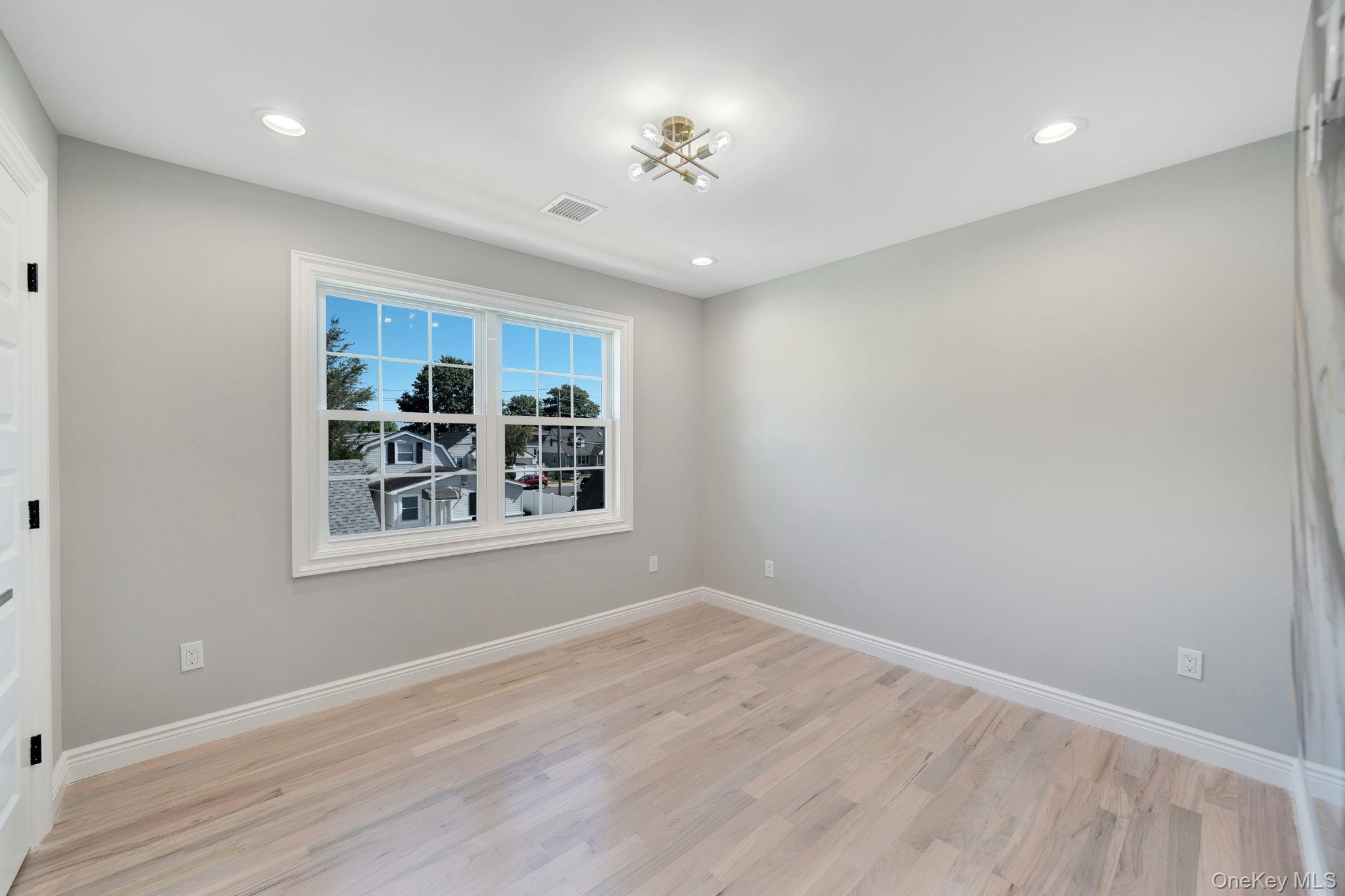 Single Family Hoffman Nassau County, NY 11003, MLS-905253-24