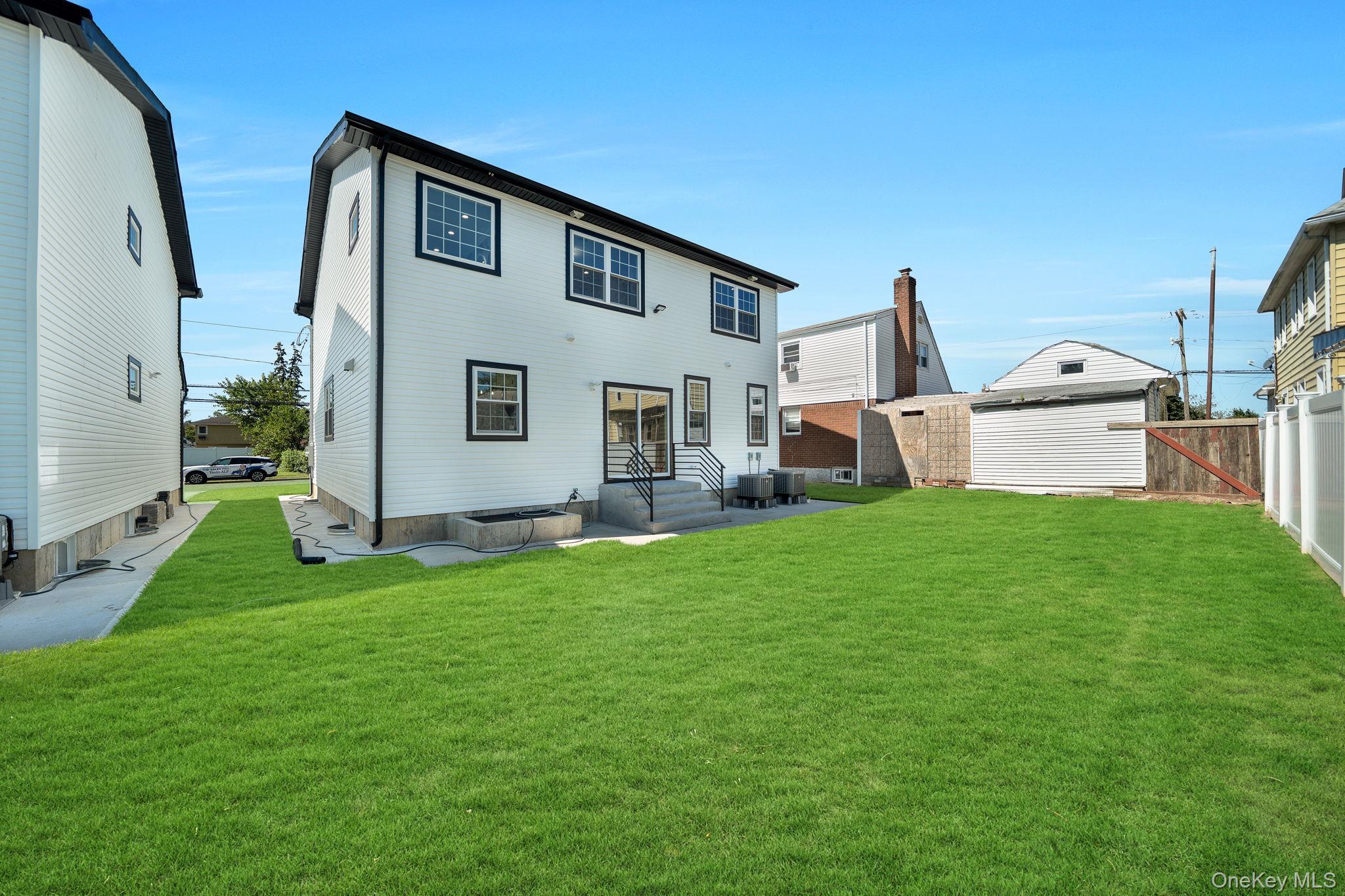 Single Family Hoffman Nassau County, NY 11003, MLS-905253-34