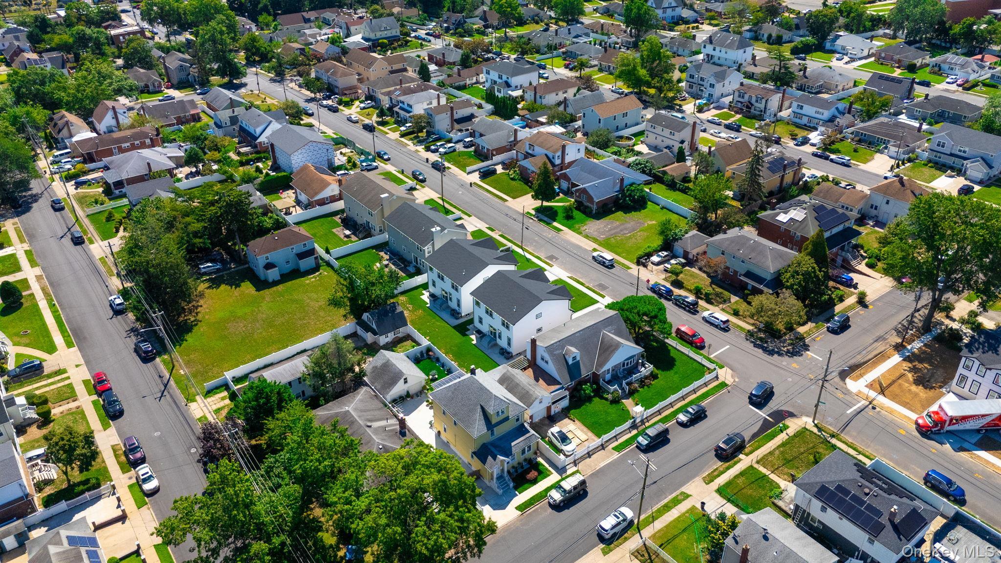 Single Family Hoffman Nassau County, NY 11003, MLS-905253-38