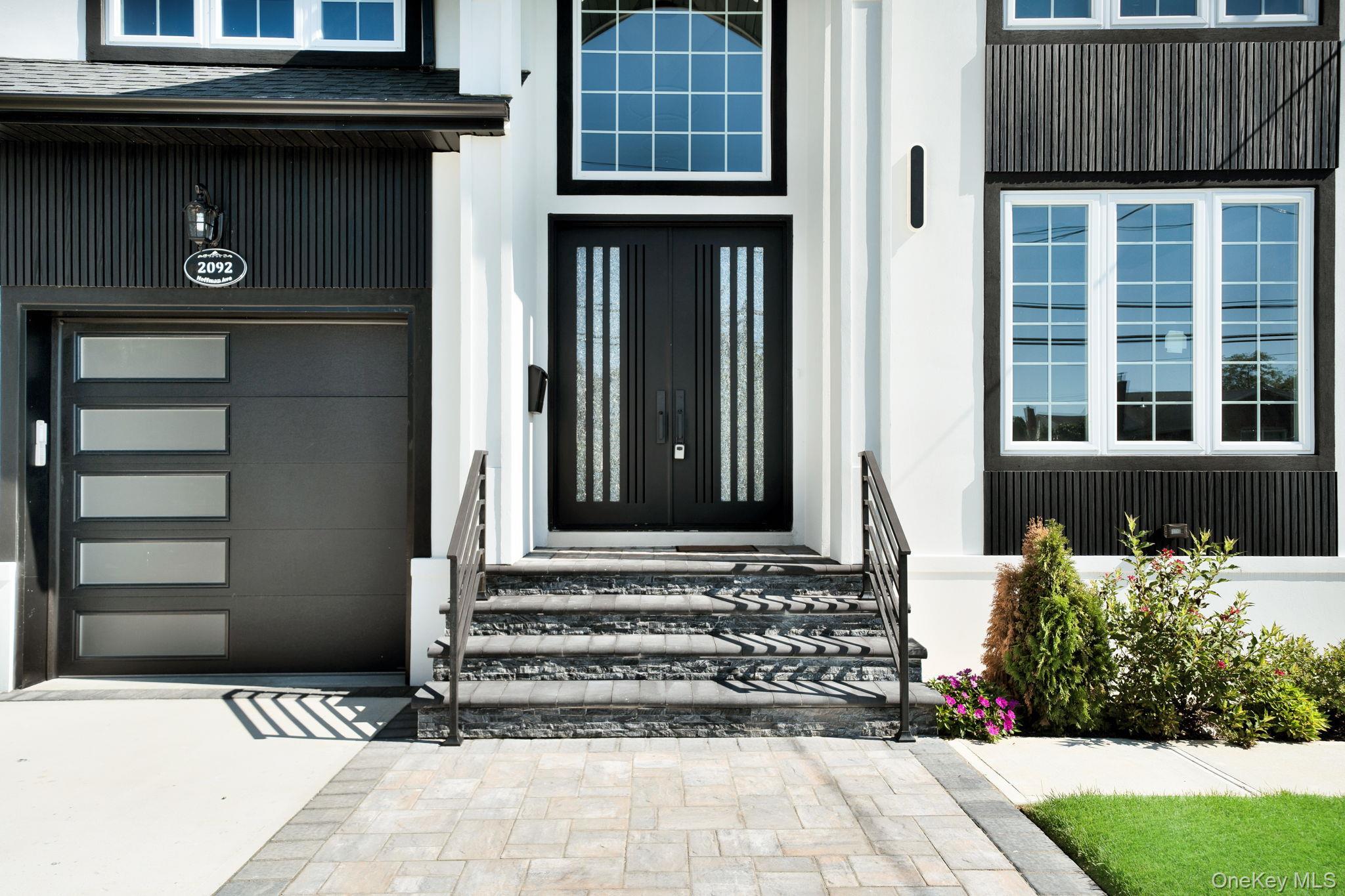 Single Family Hoffman Nassau County, NY 11003, MLS-905253-5