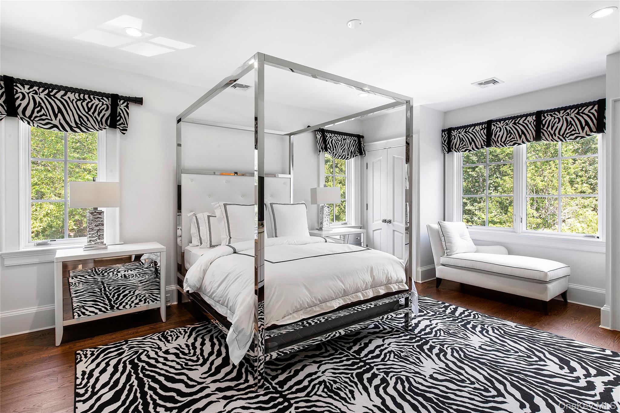 Single Family Devonshire Suffolk County, NY 11930, MLS-905300-16