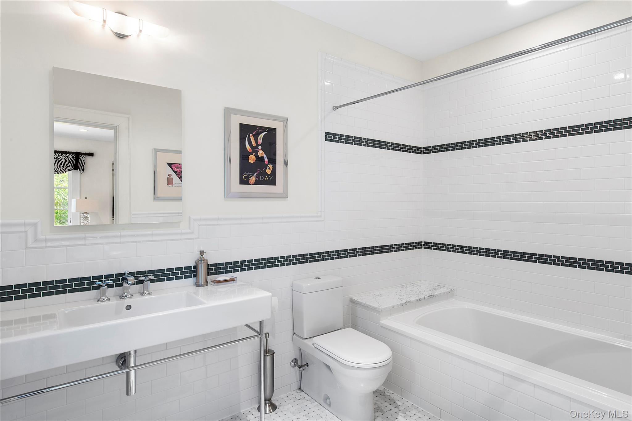 Single Family Devonshire Suffolk County, NY 11930, MLS-905300-17