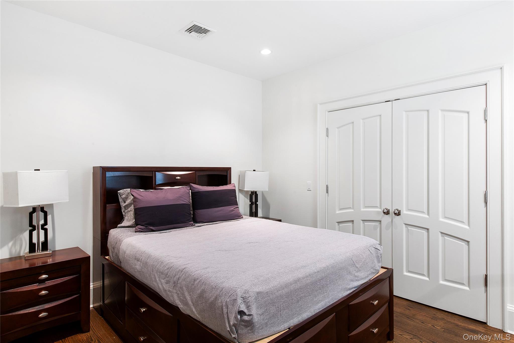 Single Family Devonshire Suffolk County, NY 11930, MLS-905300-24