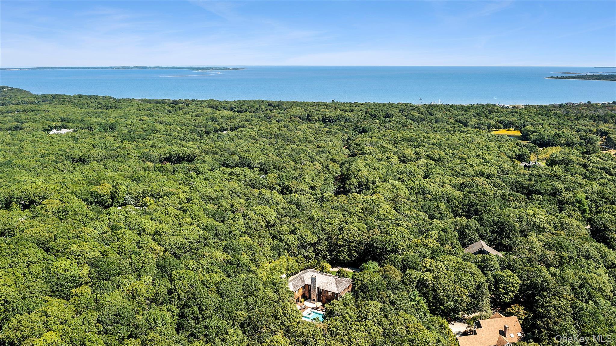 Single Family Devonshire Lane  Suffolk County, NY 11930, MLS-905300-40