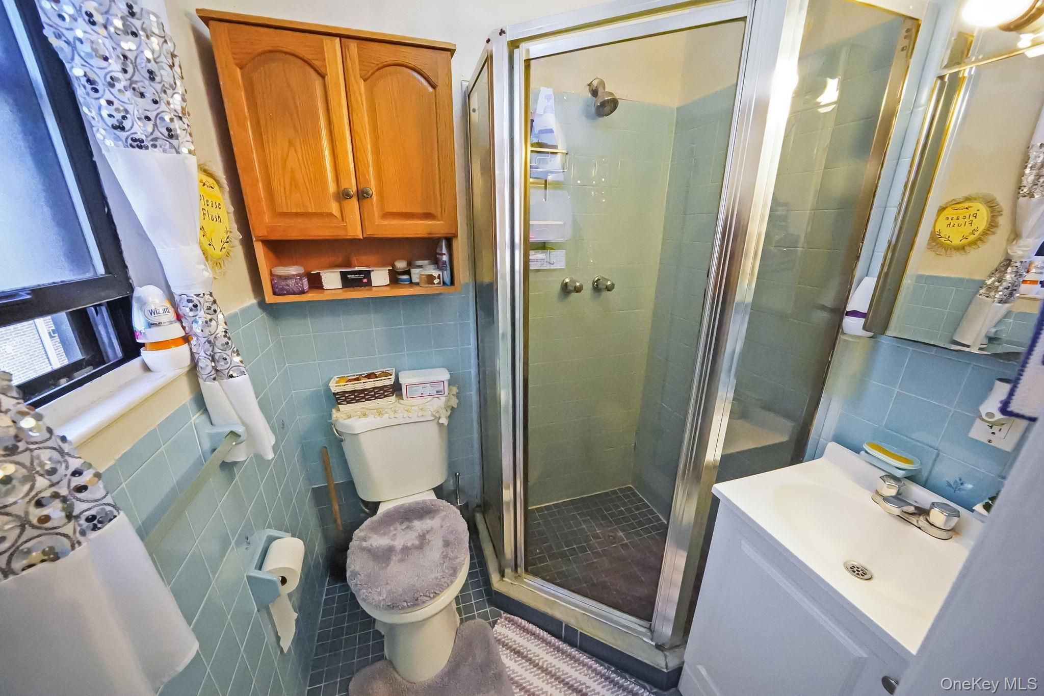 Single Family Williamsbridge  Bronx, NY 10461, MLS-905301-20