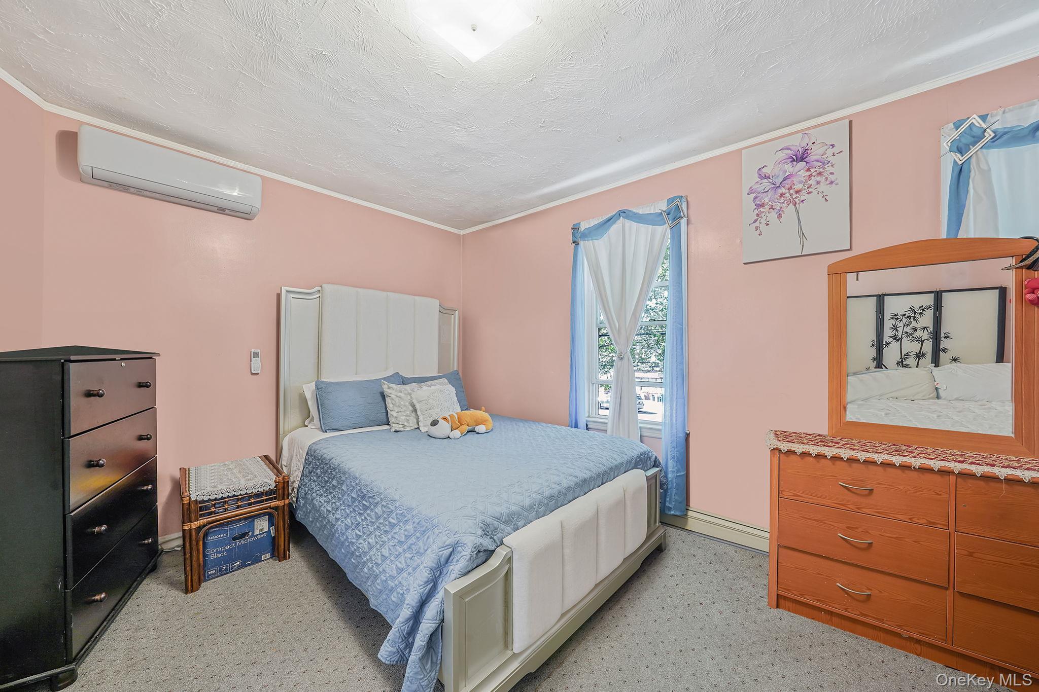 Single Family Williamsbridge  Bronx, NY 10461, MLS-905301-21
