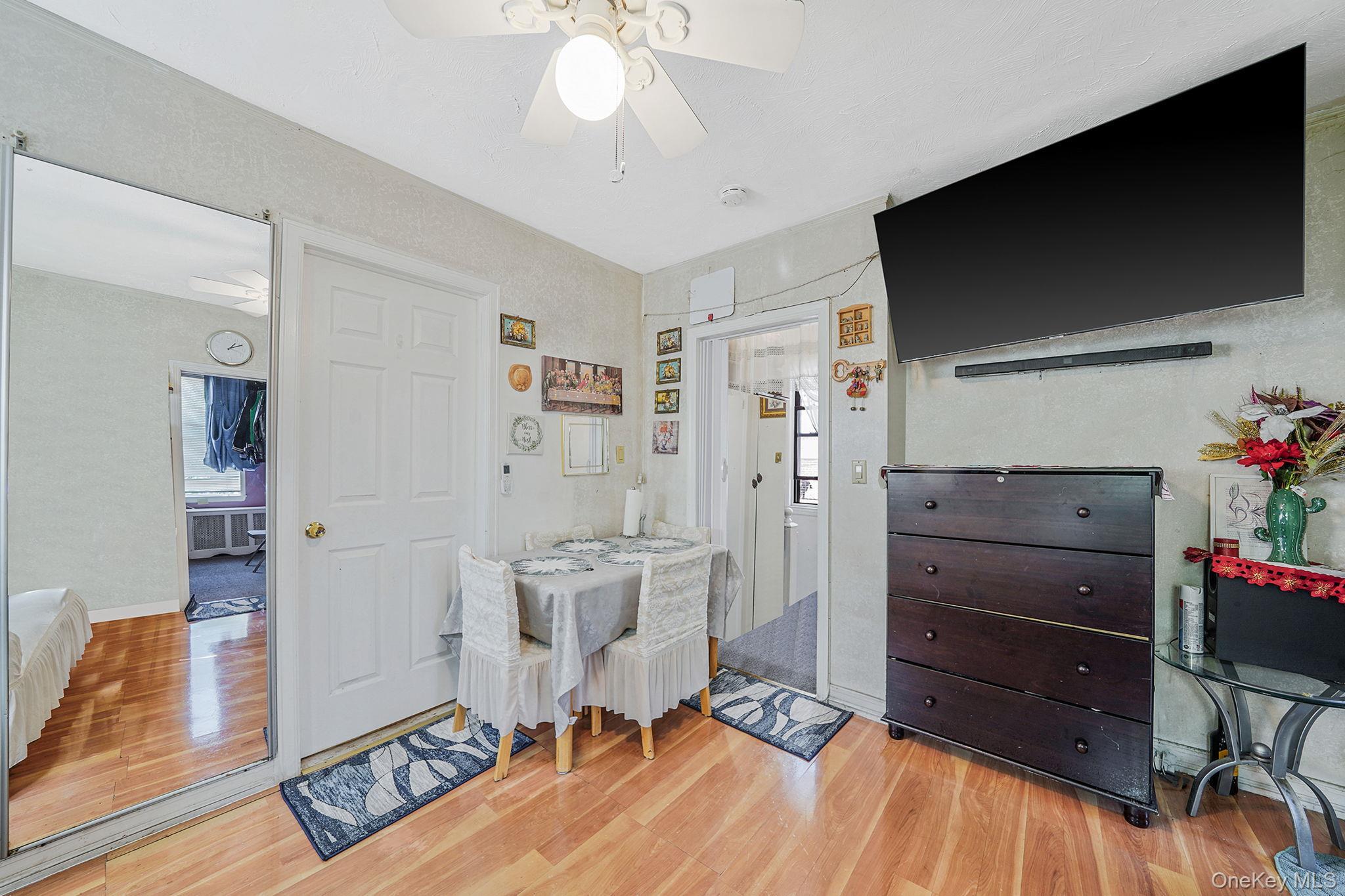 Single Family Williamsbridge  Bronx, NY 10461, MLS-905301-25
