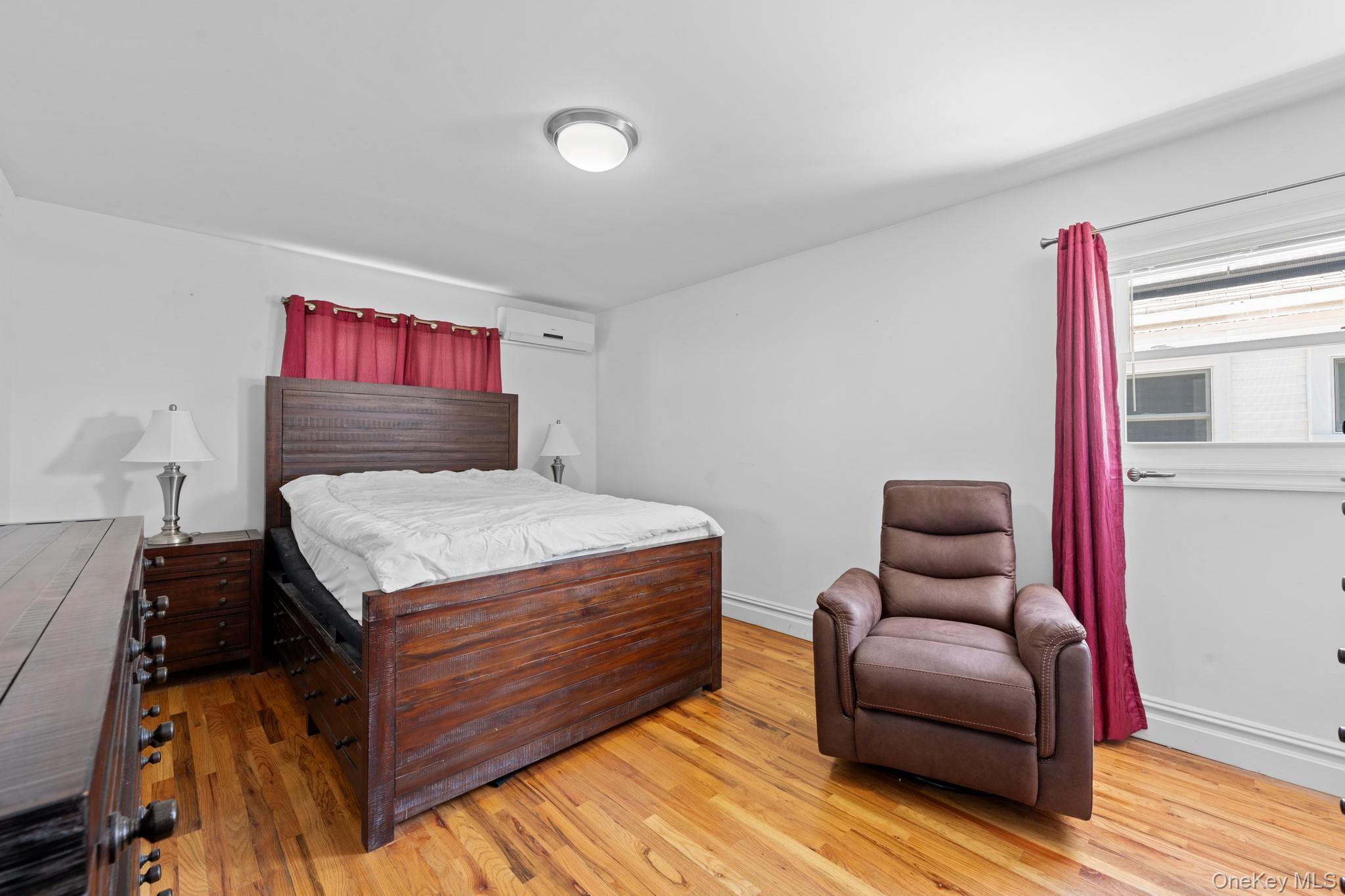 Single Family Seaview  Brooklyn, NY 11236, MLS-905315-13