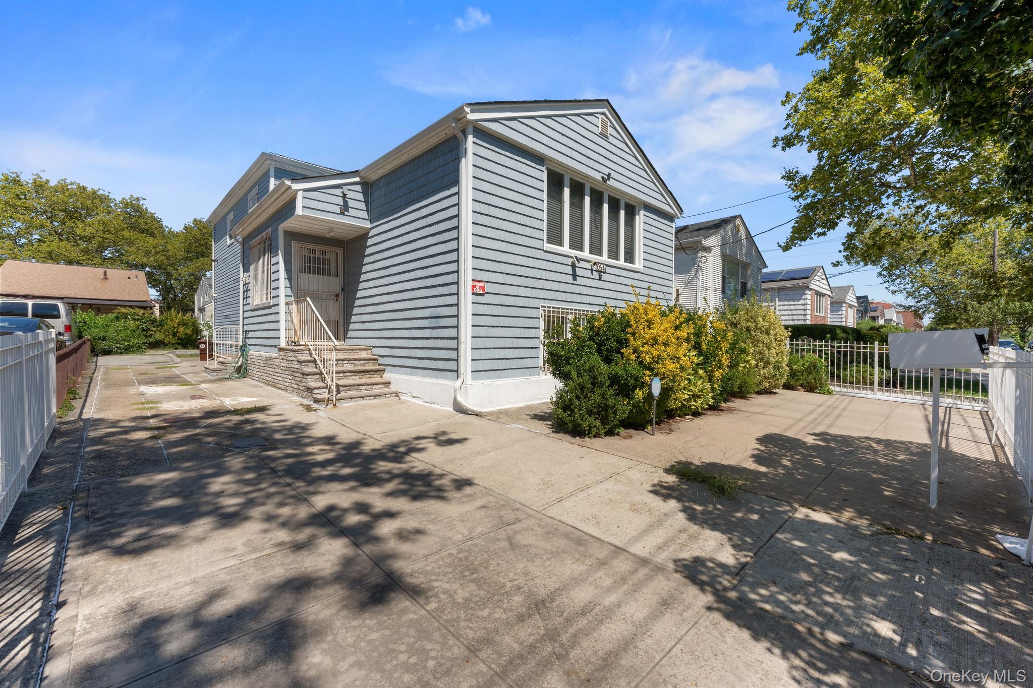 Single Family Seaview  Brooklyn, NY 11236, MLS-905315-22