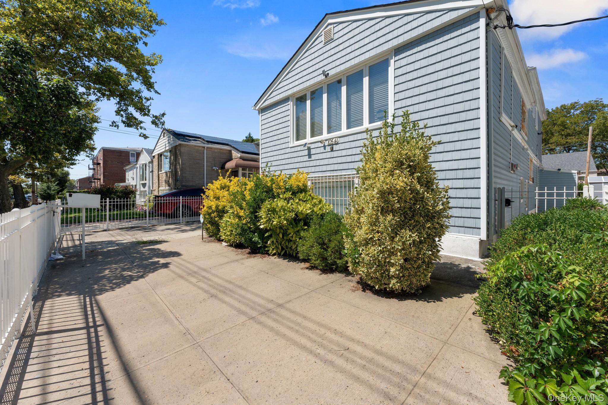 Single Family Seaview  Brooklyn, NY 11236, MLS-905315-23