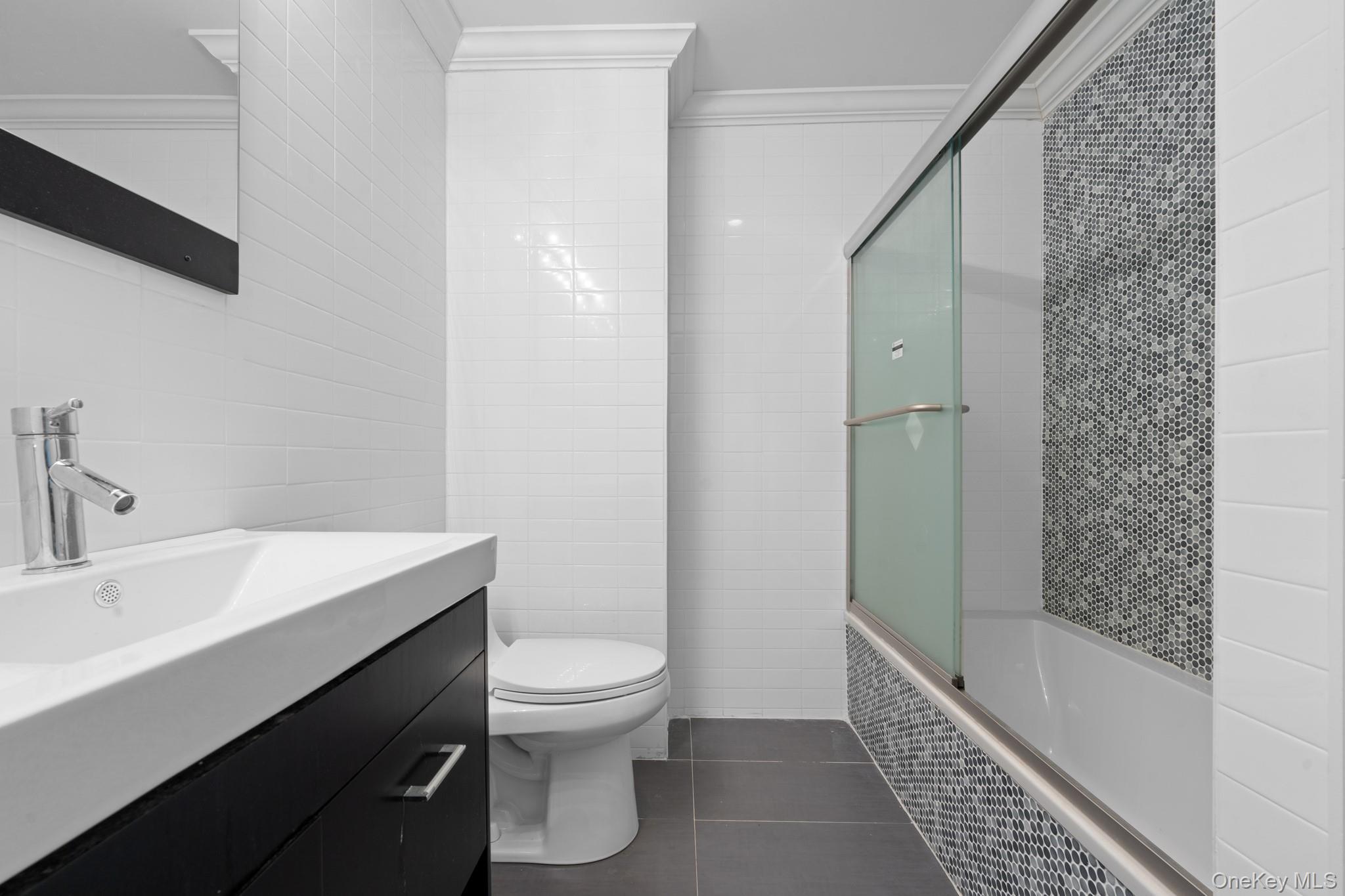 Single Family Seaview  Brooklyn, NY 11236, MLS-905315-9