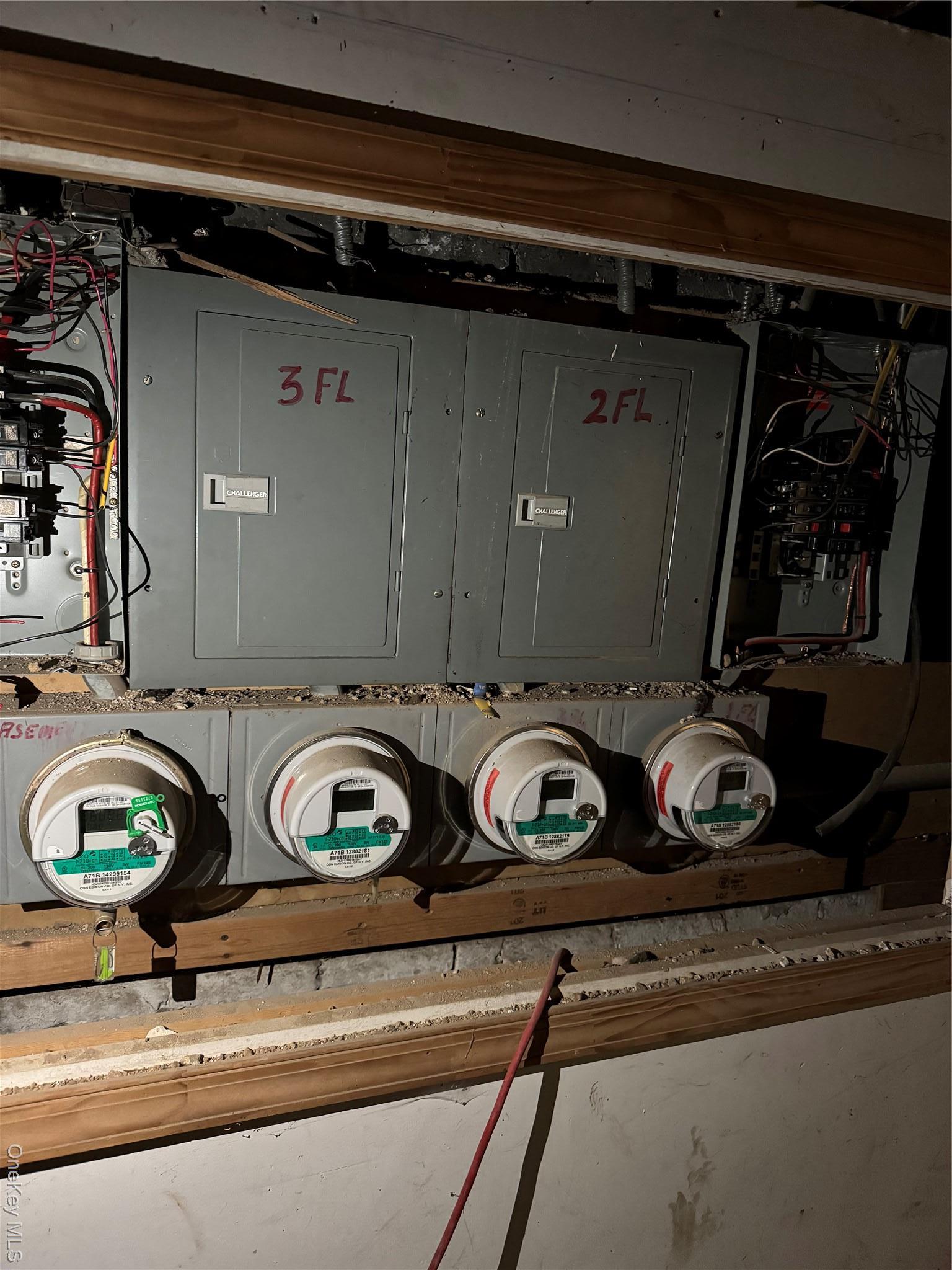 Single Family Park  Brooklyn, NY 11233, MLS-905358-11