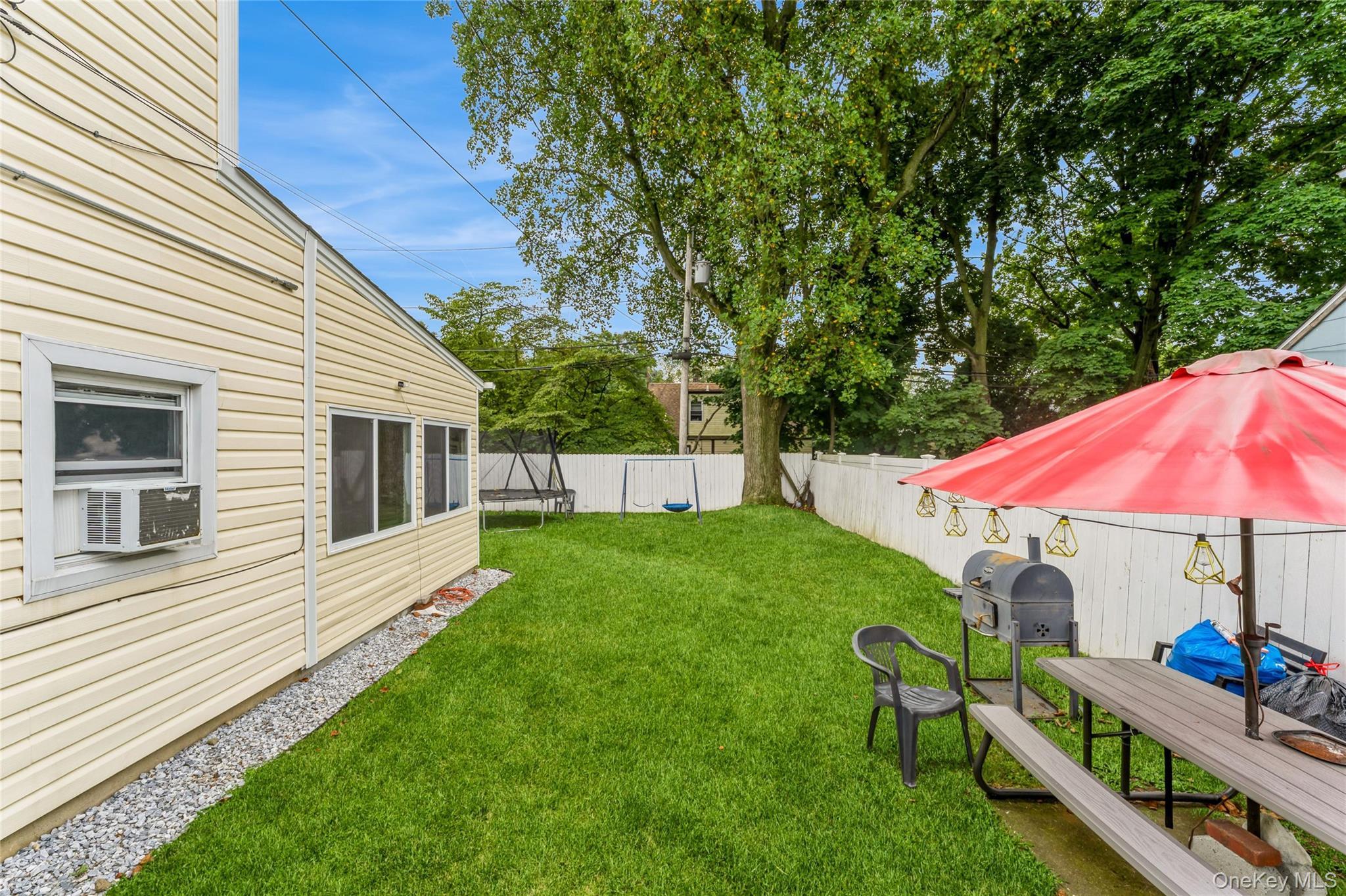 Single Family Floral  Nassau County, NY 11590, MLS-905359-17