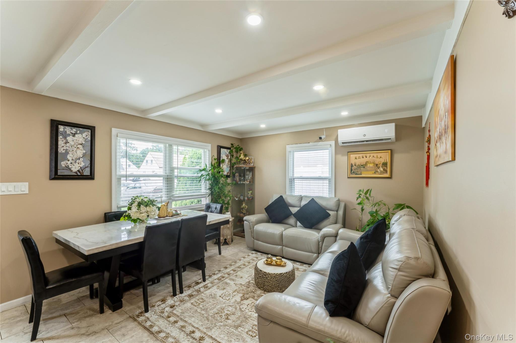 Single Family Floral  Nassau County, NY 11590, MLS-905359-5