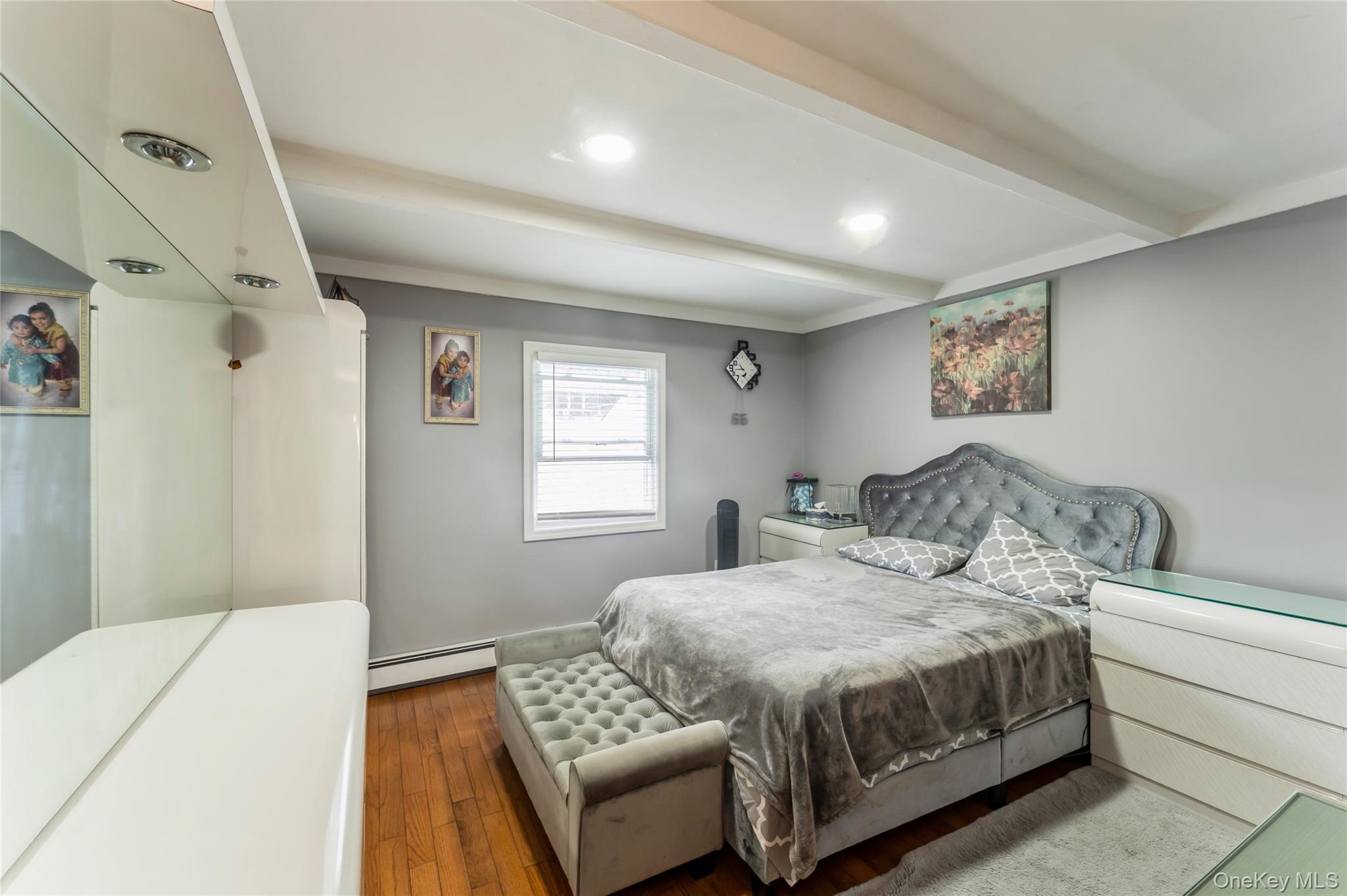 Single Family Floral  Nassau County, NY 11590, MLS-905359-9