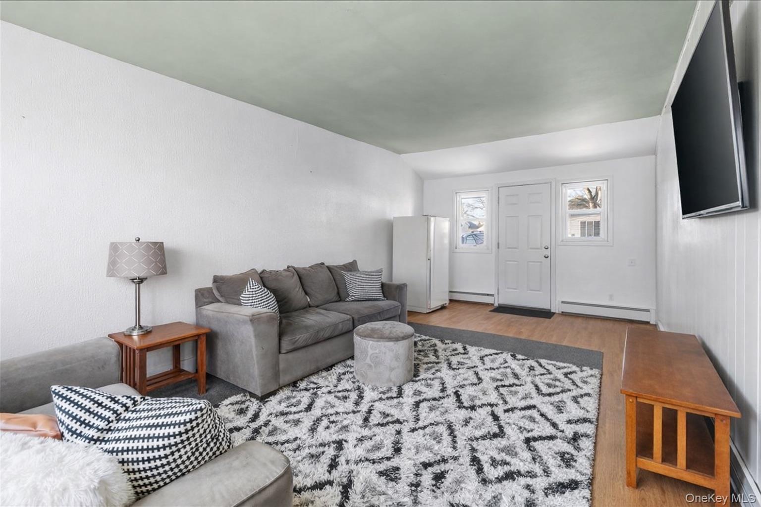 Single Family King  Suffolk County, NY 11706, MLS-905407-12