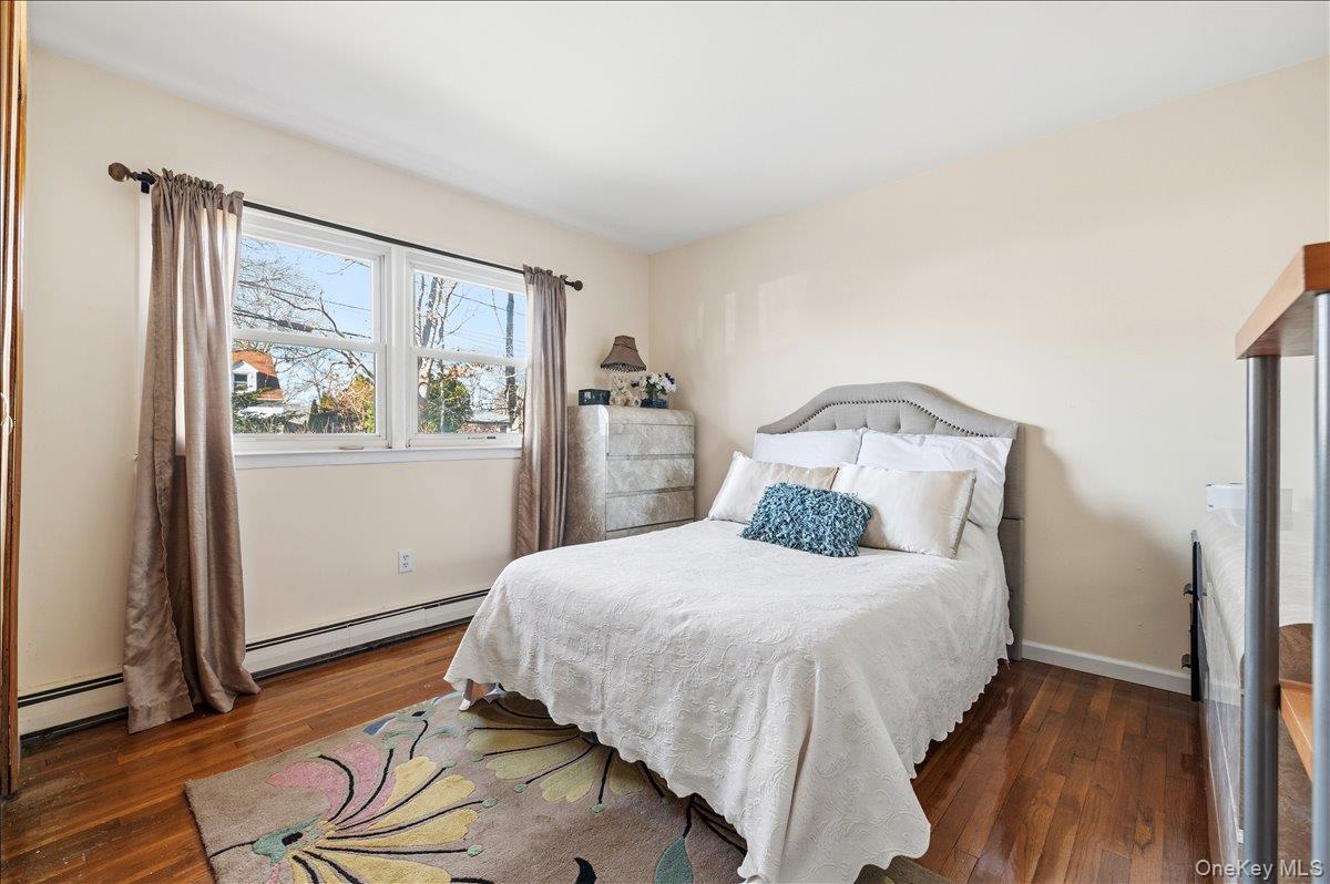 Single Family King  Suffolk County, NY 11706, MLS-905407-15