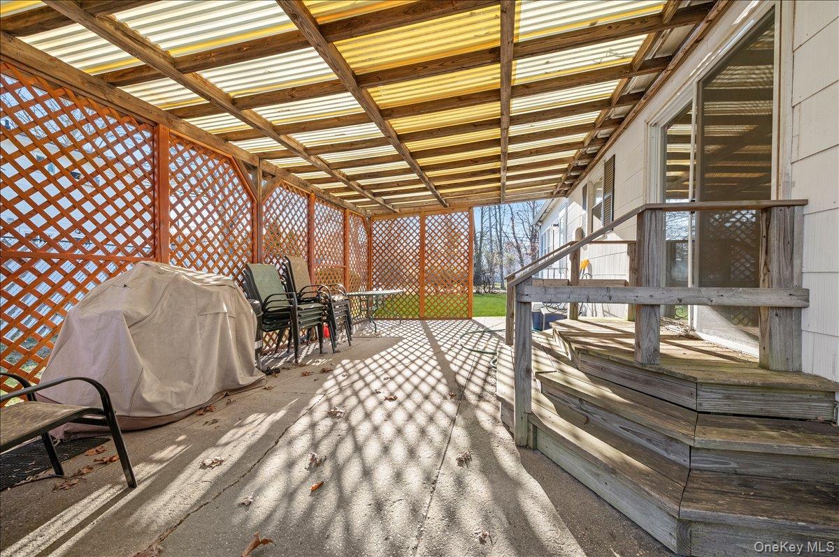 Single Family King  Suffolk County, NY 11706, MLS-905407-19