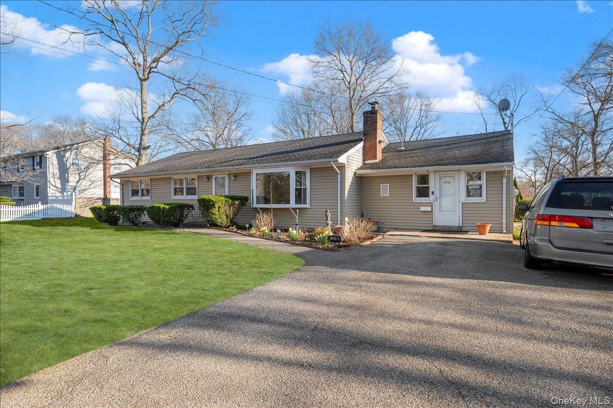 Single Family King  Suffolk County, NY 11706, MLS-905407-2