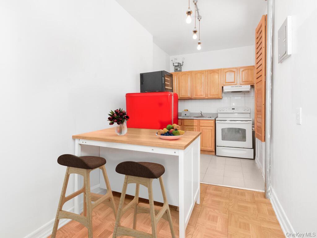 Coop 182nd Bronx, NY 10460, MLS-905438-7