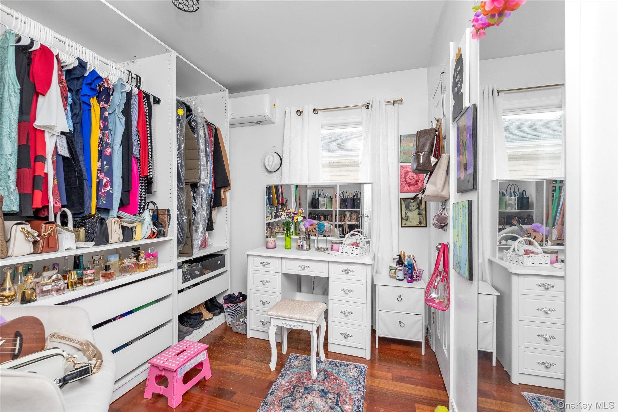 Single Family 181st Queens, NY 11413, MLS-905492-12