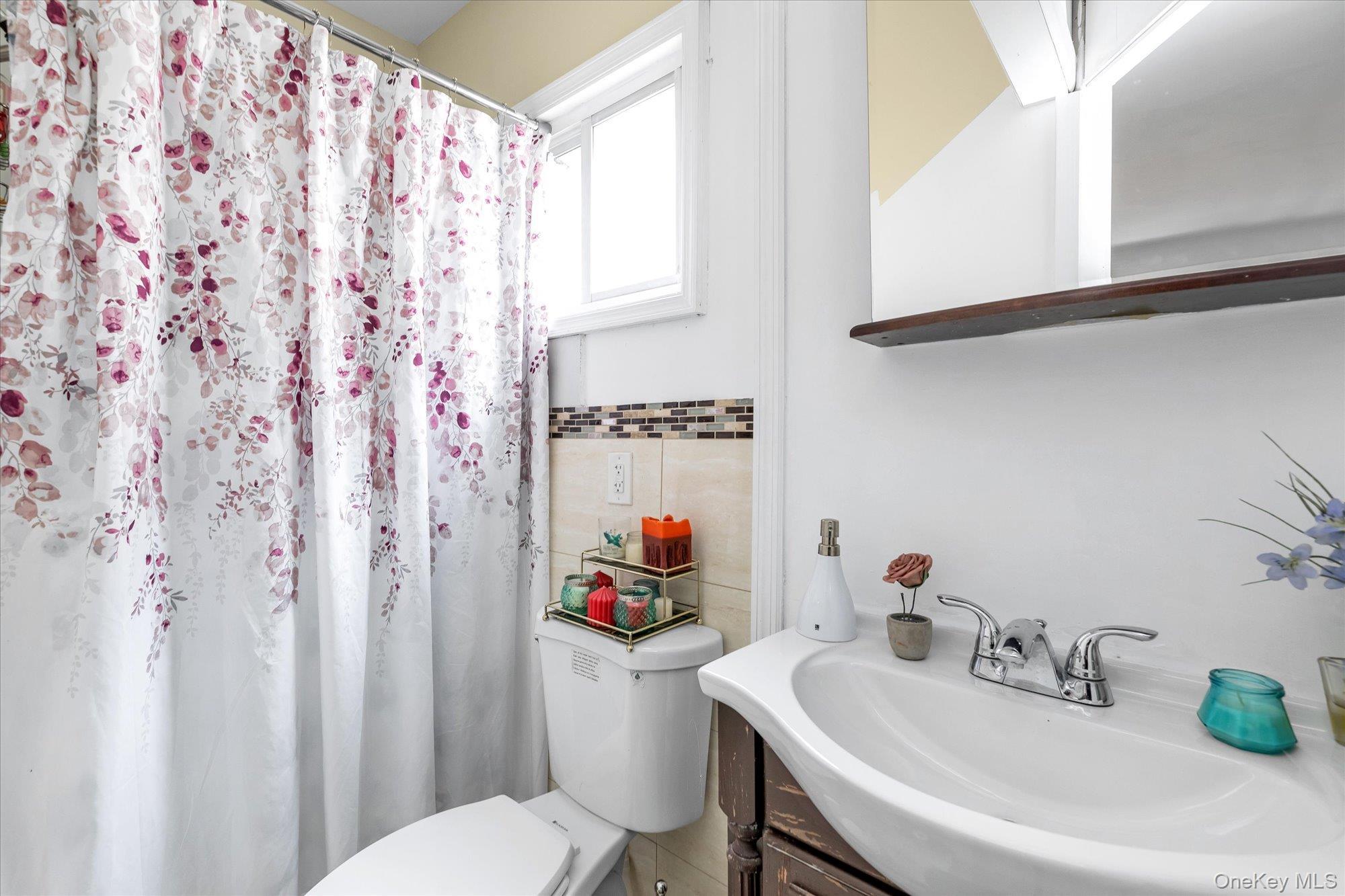 Single Family 181st Queens, NY 11413, MLS-905492-13