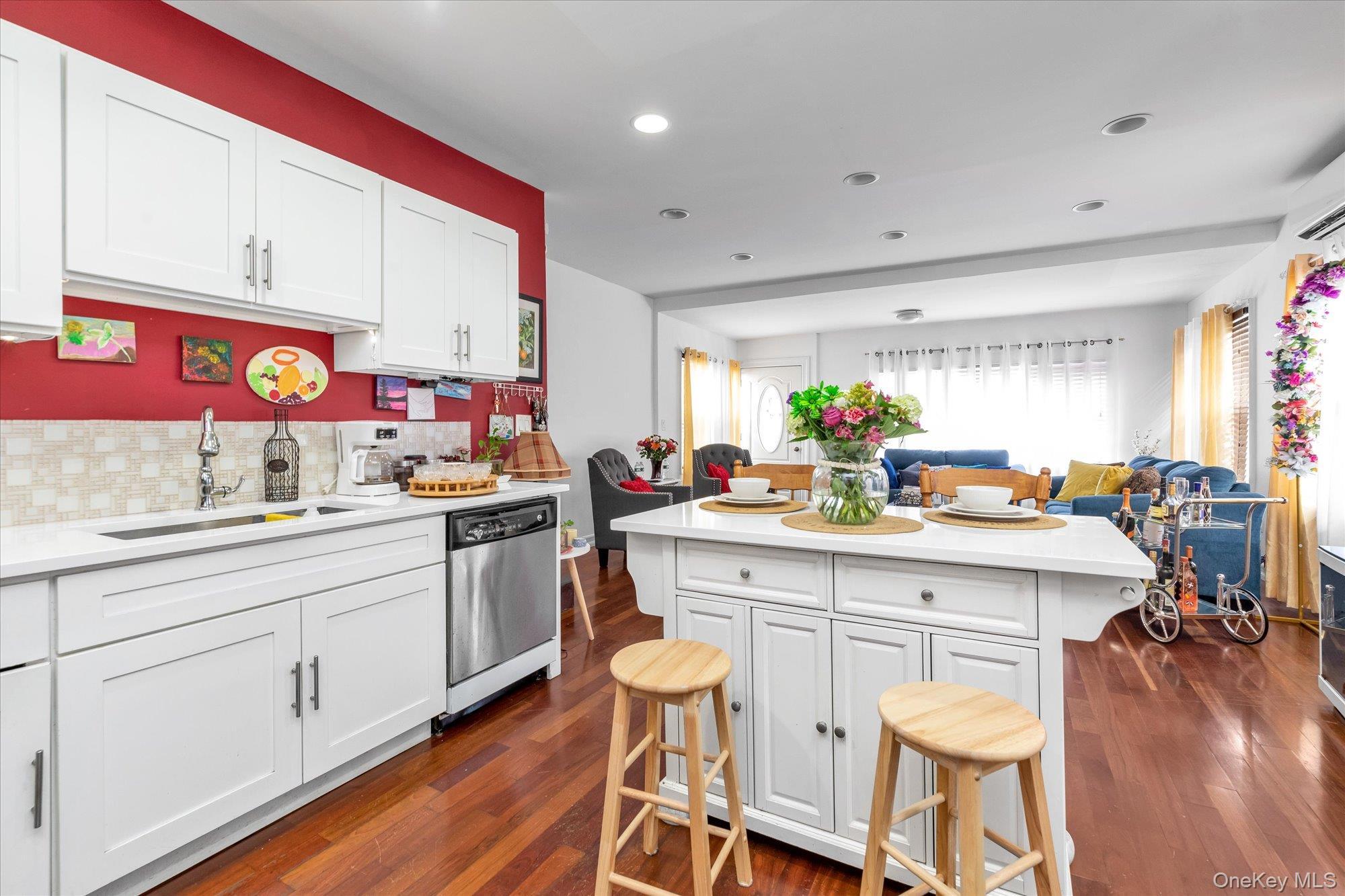 Single Family 181st Queens, NY 11413, MLS-905492-8