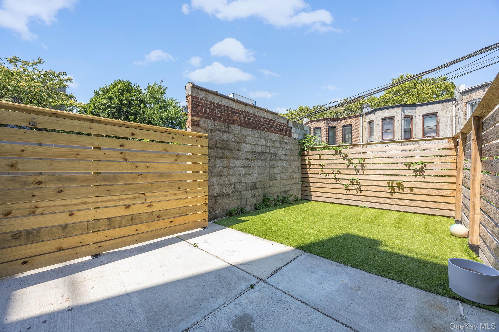 Commercial Sale Sumpter Brooklyn, NY 11233, MLS-905497-16