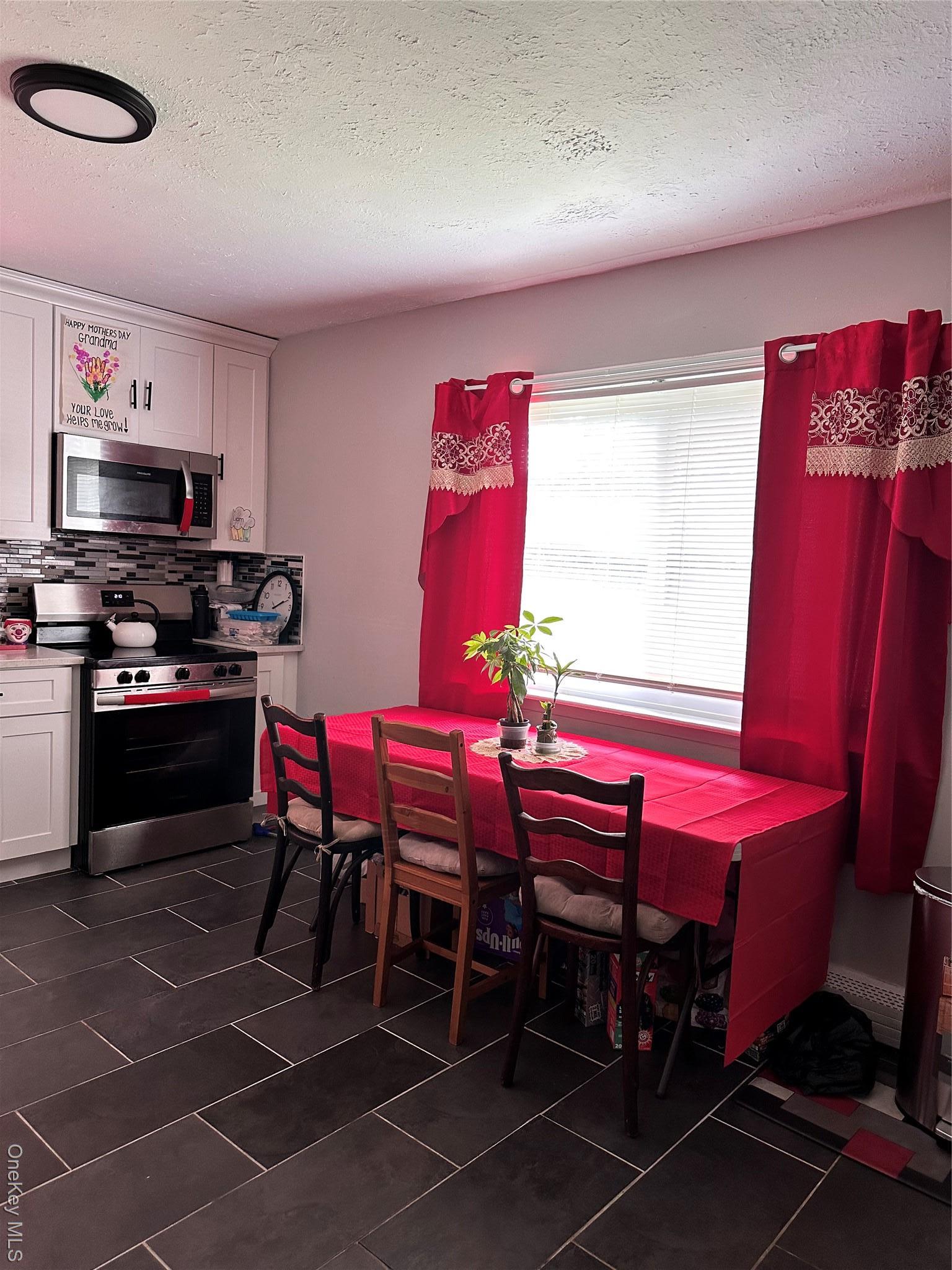 Single Family 31st Suffolk County, NY 11798, MLS-905525-7