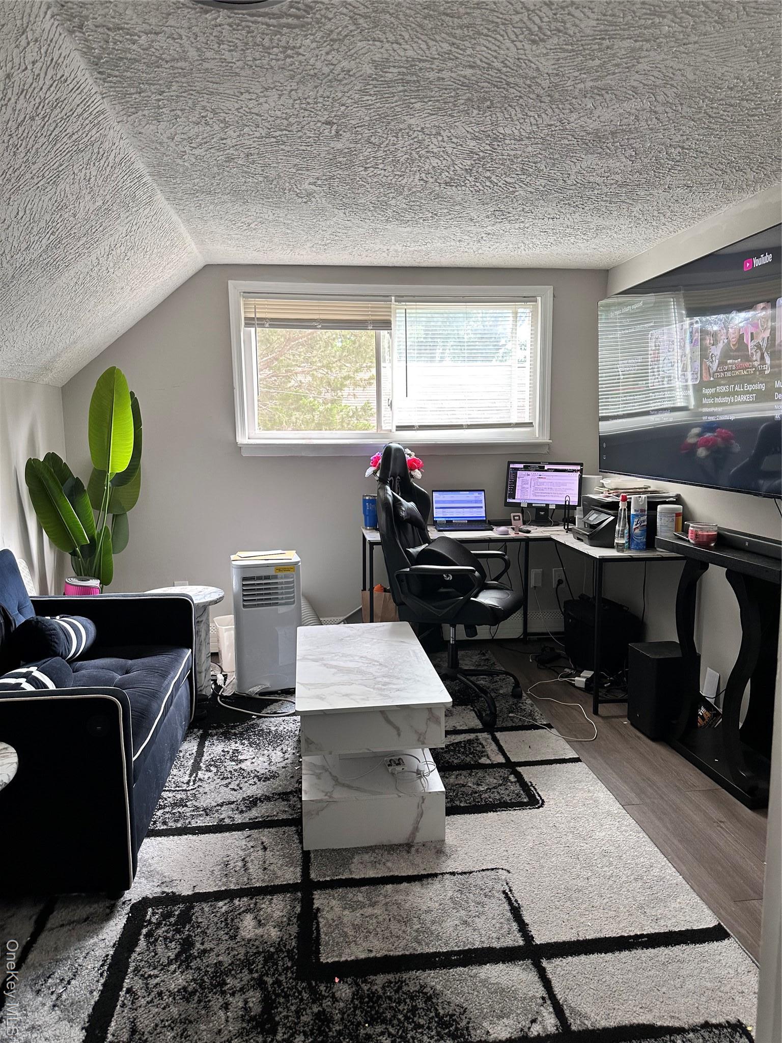 Single Family 31st Suffolk County, NY 11798, MLS-905525-9