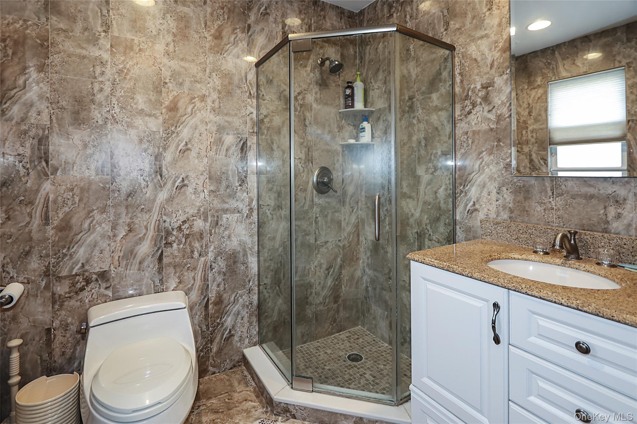 Single Family Birch Nassau County, NY 11576, MLS-905544-26