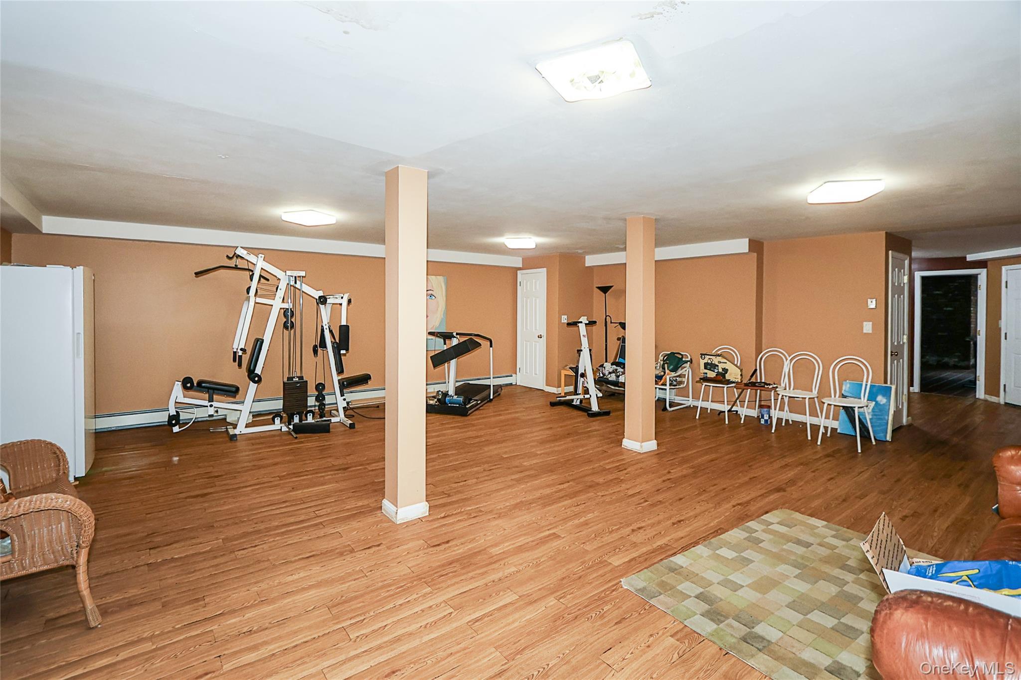 Single Family Birch Nassau County, NY 11576, MLS-905544-31