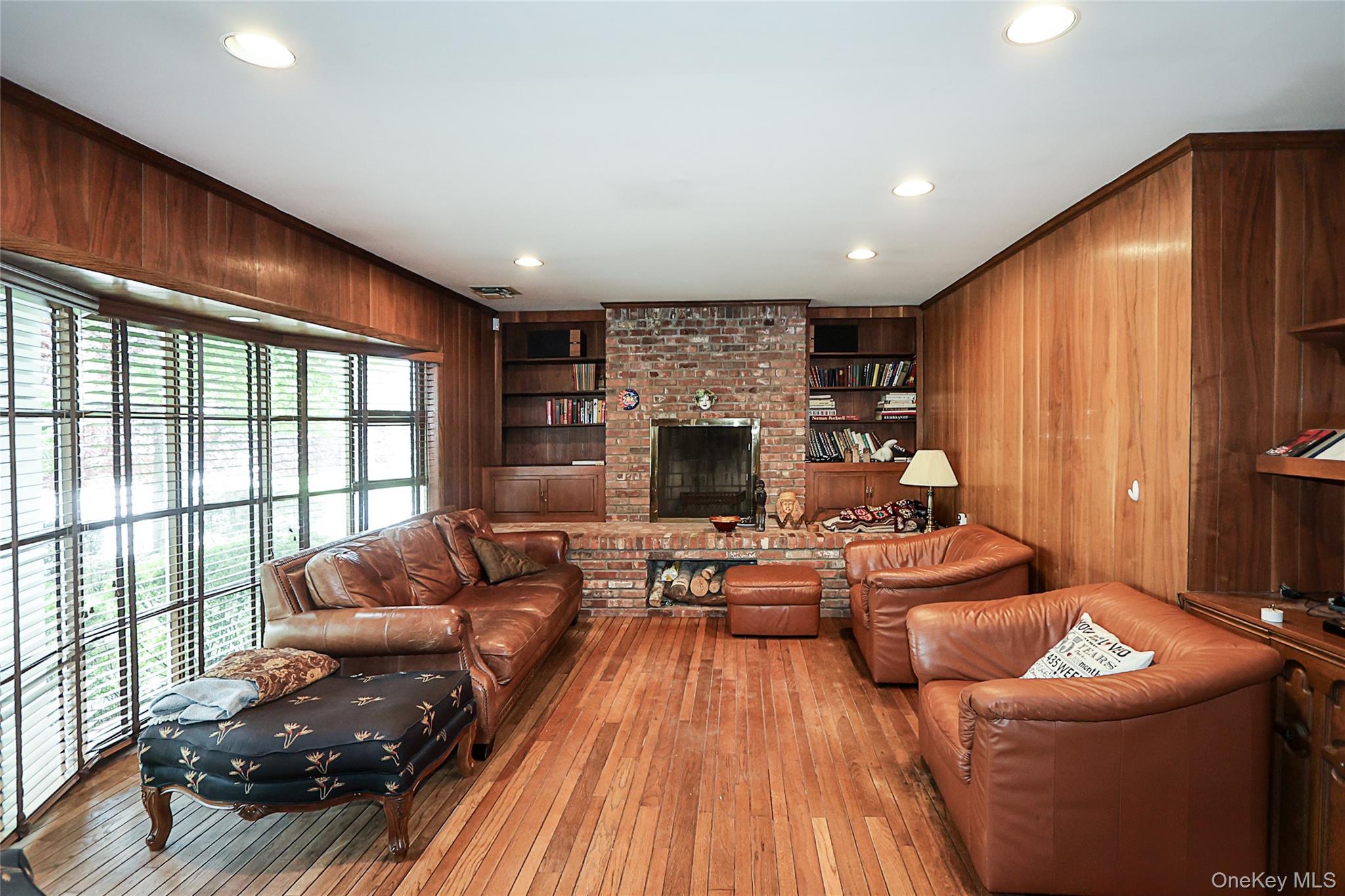 Single Family Birch Nassau County, NY 11576, MLS-905544-9