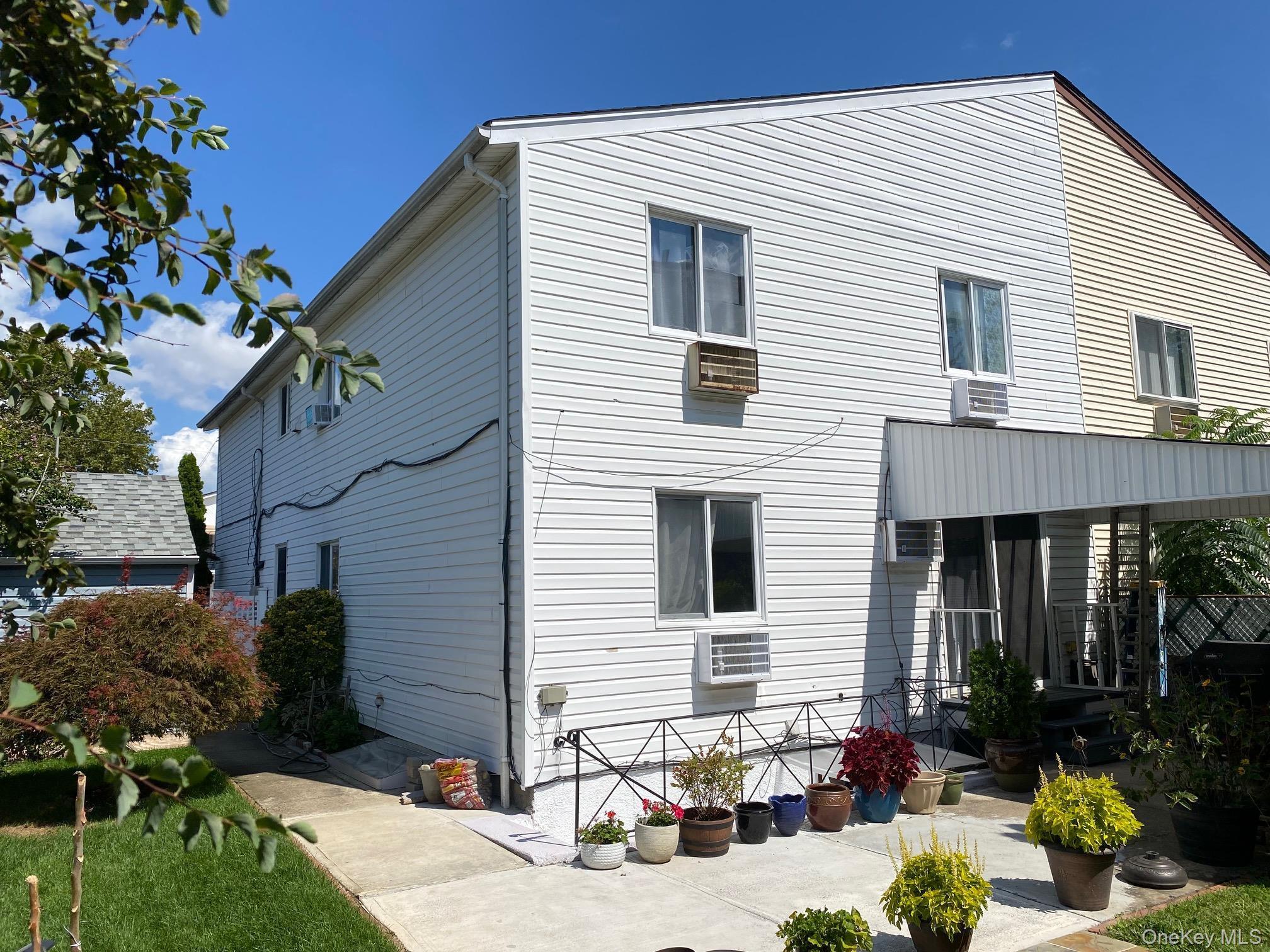 Single Family 151st Queens, NY 11414, MLS-905587-5