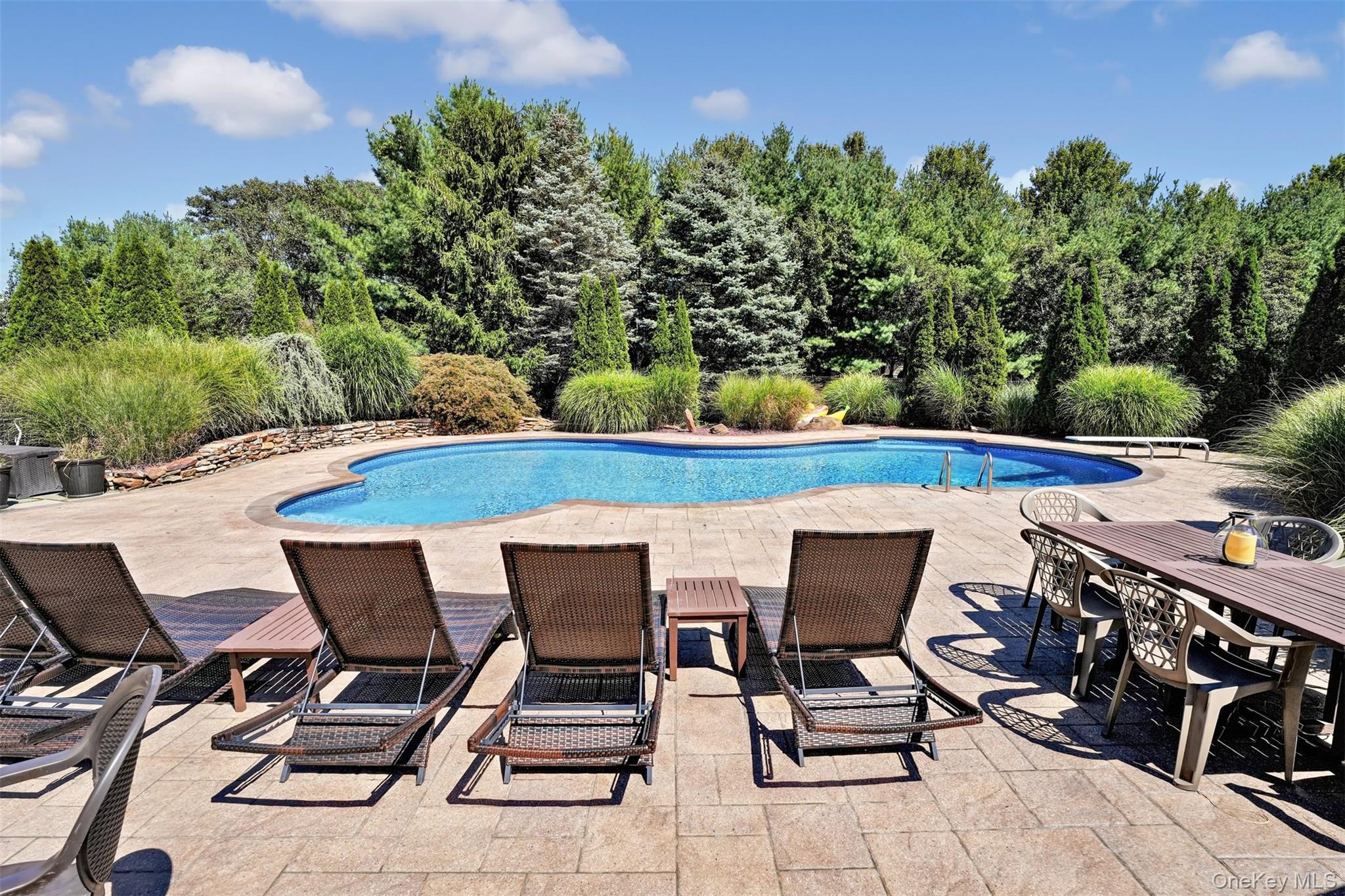 Single Family Derby  Suffolk County, NY 11931, MLS-905592-3