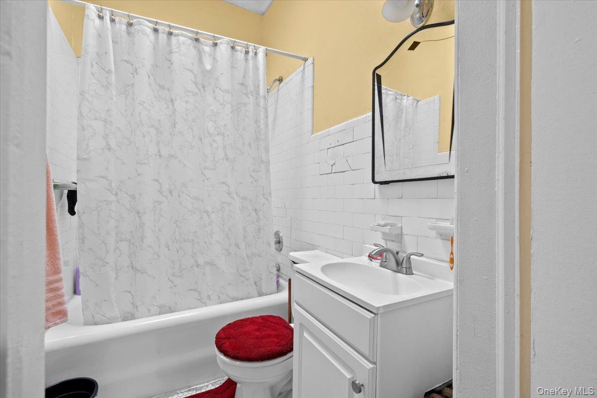 Single Family 26th Brooklyn, NY 11210, MLS-905598-13