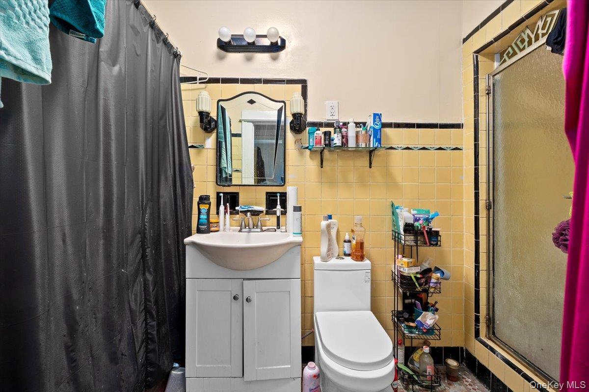 Single Family 26th Brooklyn, NY 11210, MLS-905598-18