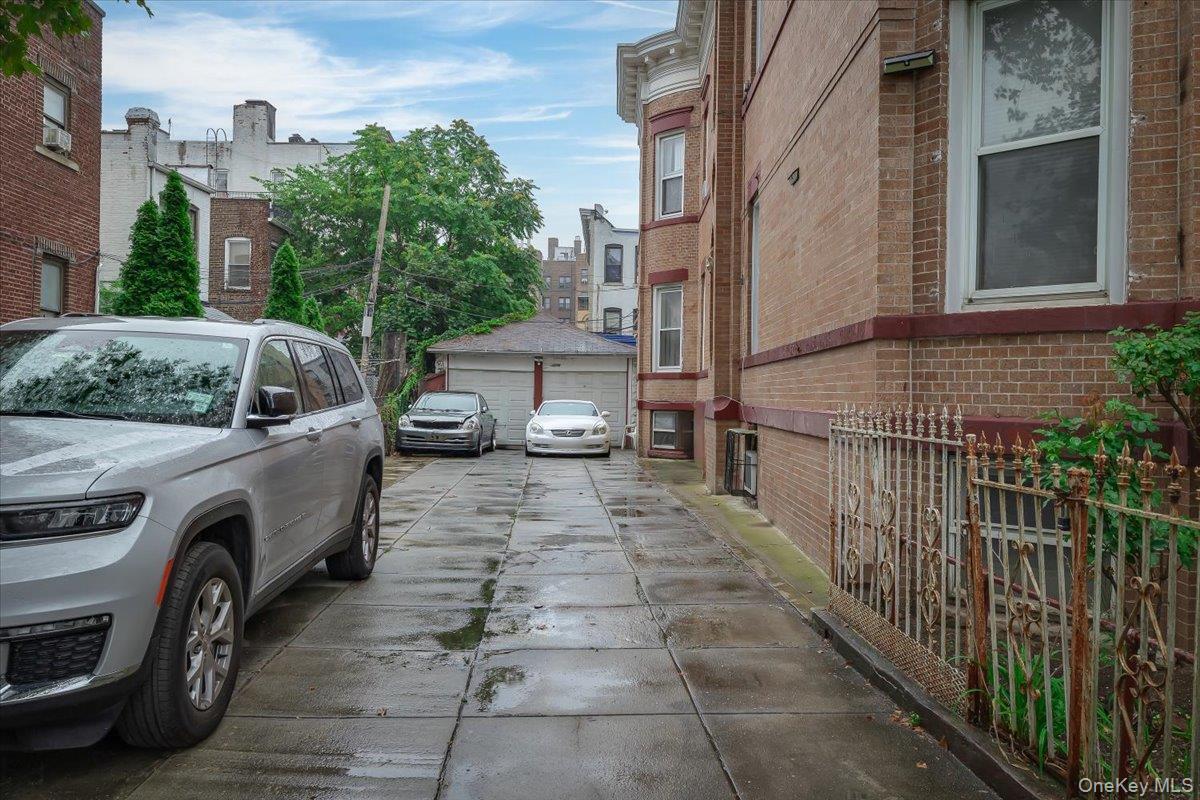 Single Family 26th Brooklyn, NY 11210, MLS-905598-2