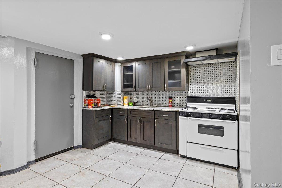 Single Family 26th Brooklyn, NY 11210, MLS-905598-23