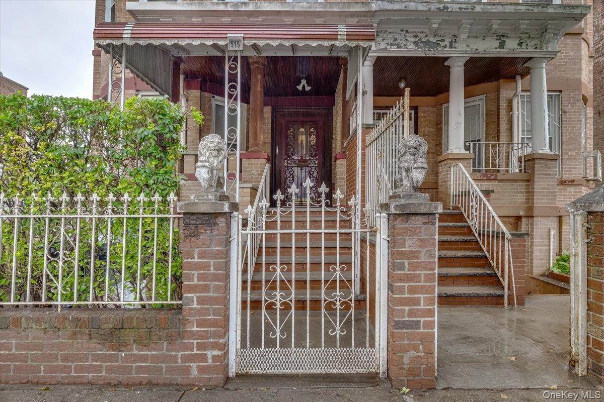 Single Family 26th Brooklyn, NY 11210, MLS-905598-32