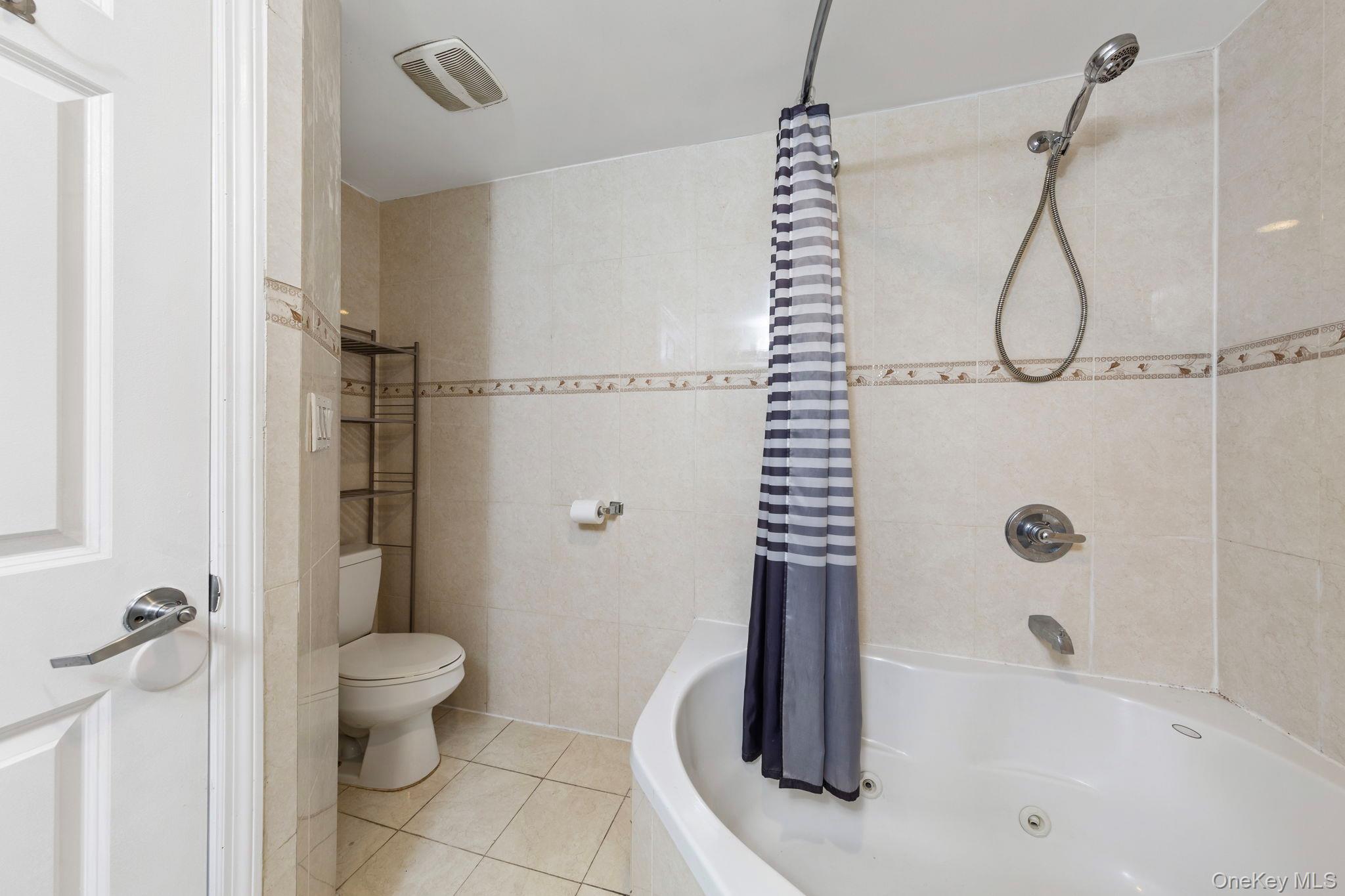 Condo Prince  Queens, NY 11354, MLS-905658-10